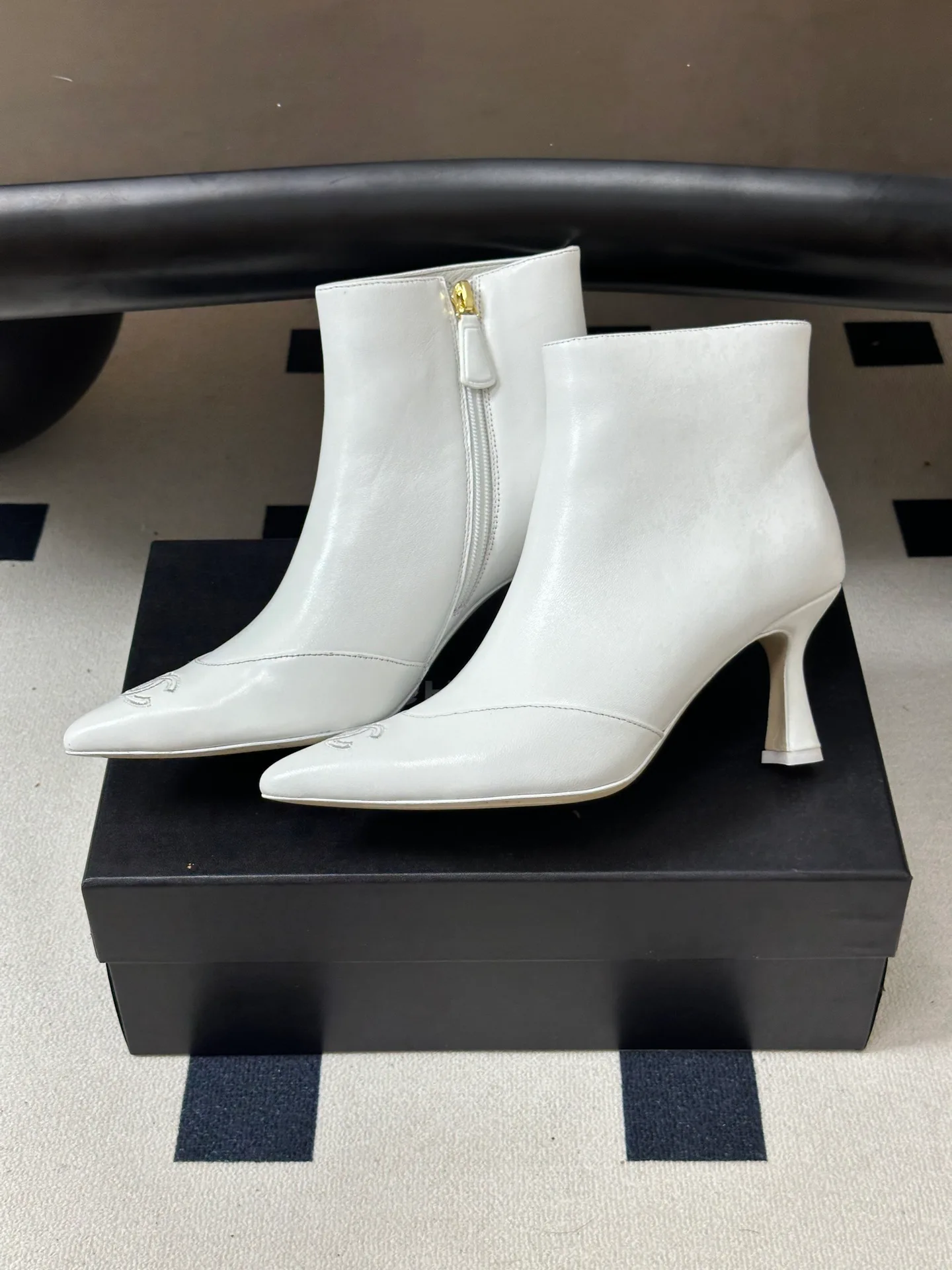 Women's Booties CHANEL 17946631