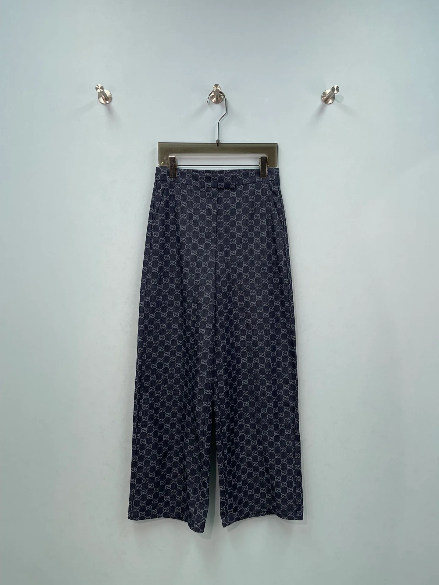 Women's Trousers GUCCI 17479751