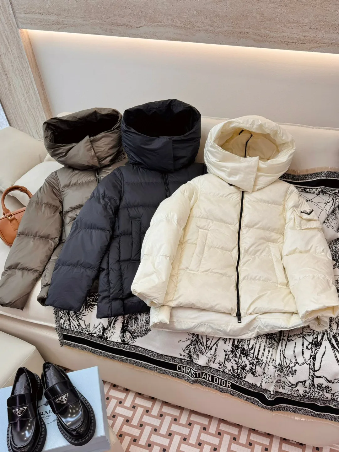 Women's Jackets And Down Jackets PRADA 17910124