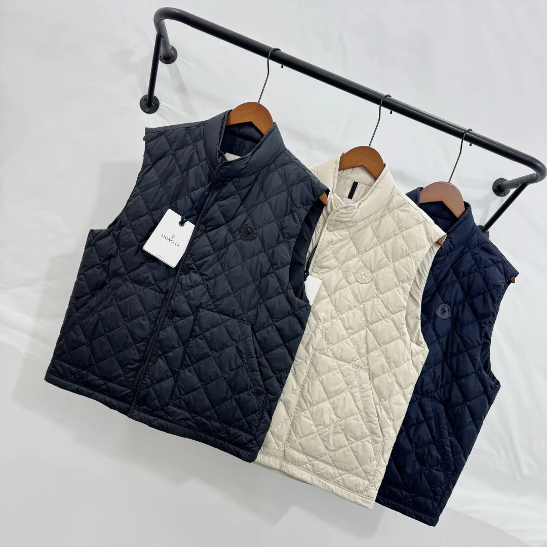 Men's Vests MONCLER 18001992