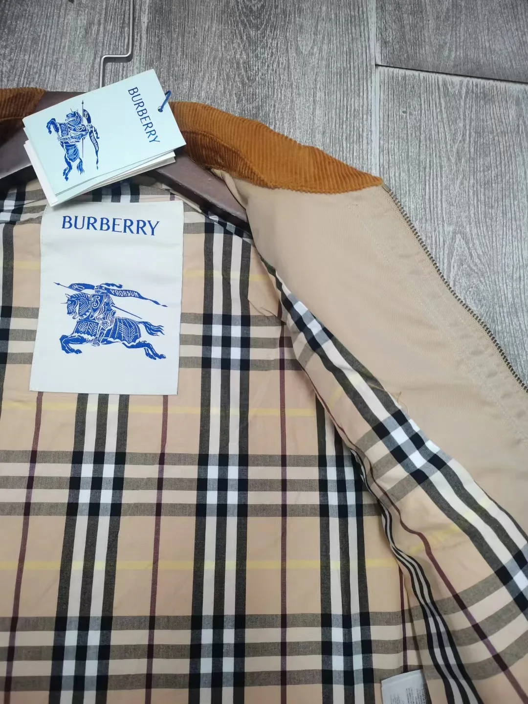 Women's Jackets And Down Jackets BURBERRY 17998529