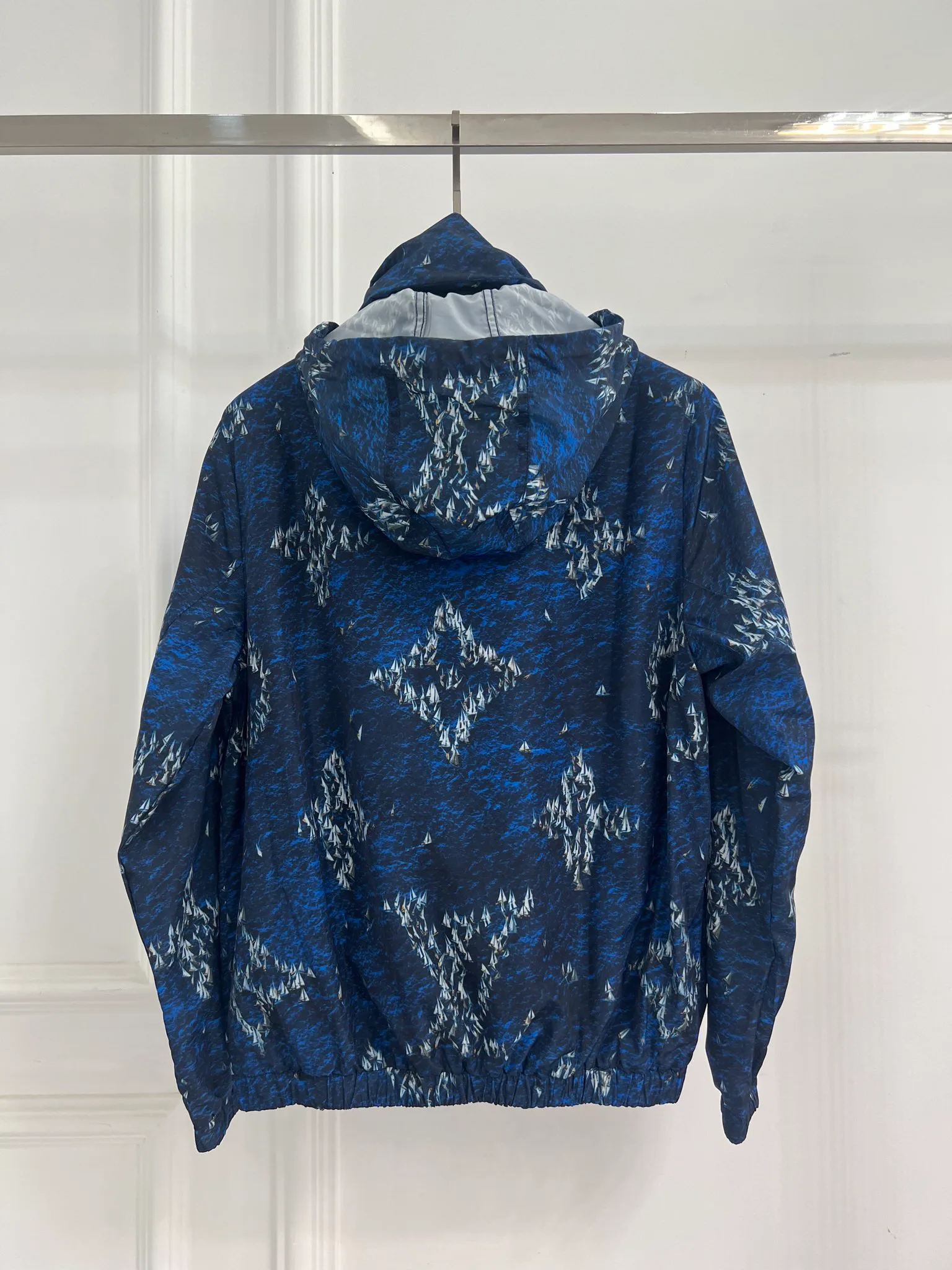 Men's Jackets And Down Jackets LOUIS VUITTON 17950297