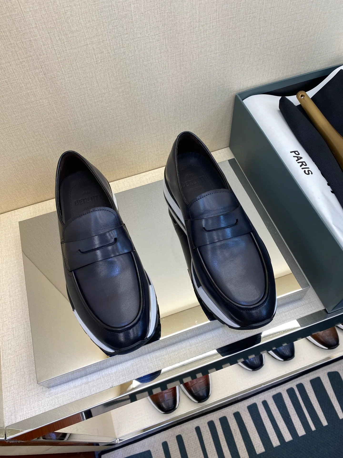 Men's Loafers And Dress Shoes BERLUTI 17971902