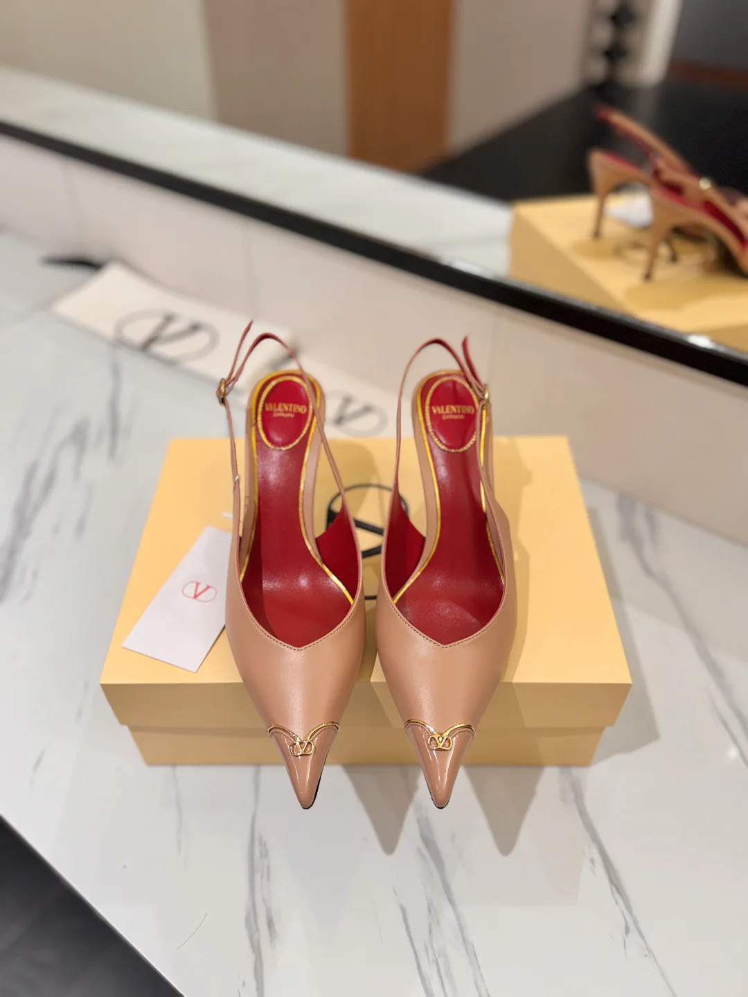 Women's Open-Toe Sandals VALENTINO 18134956