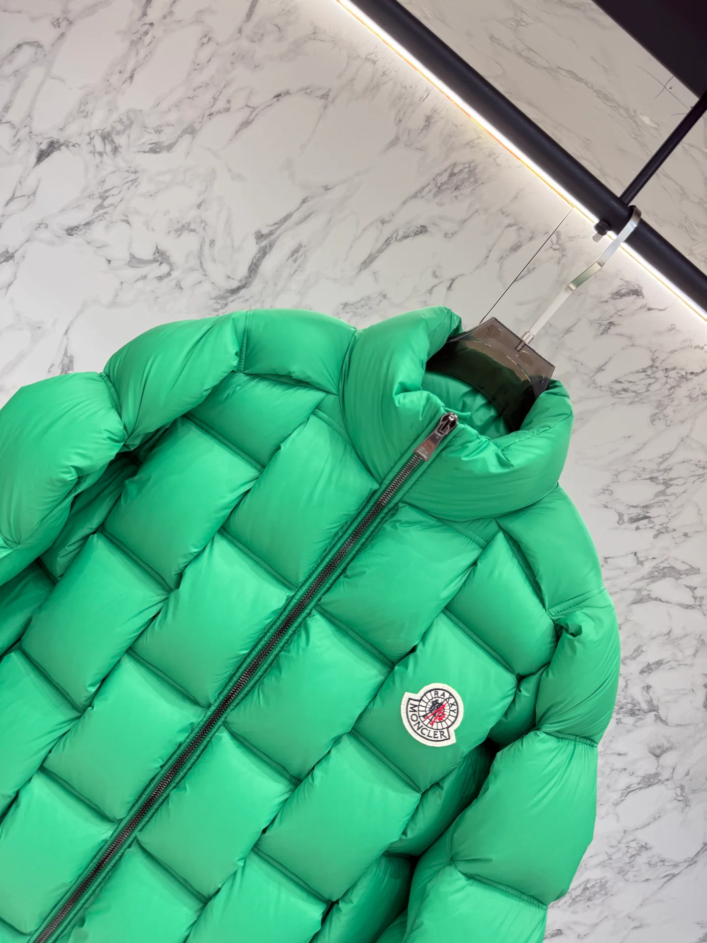 Men's Jackets And Down Jackets MONCLER 18387705