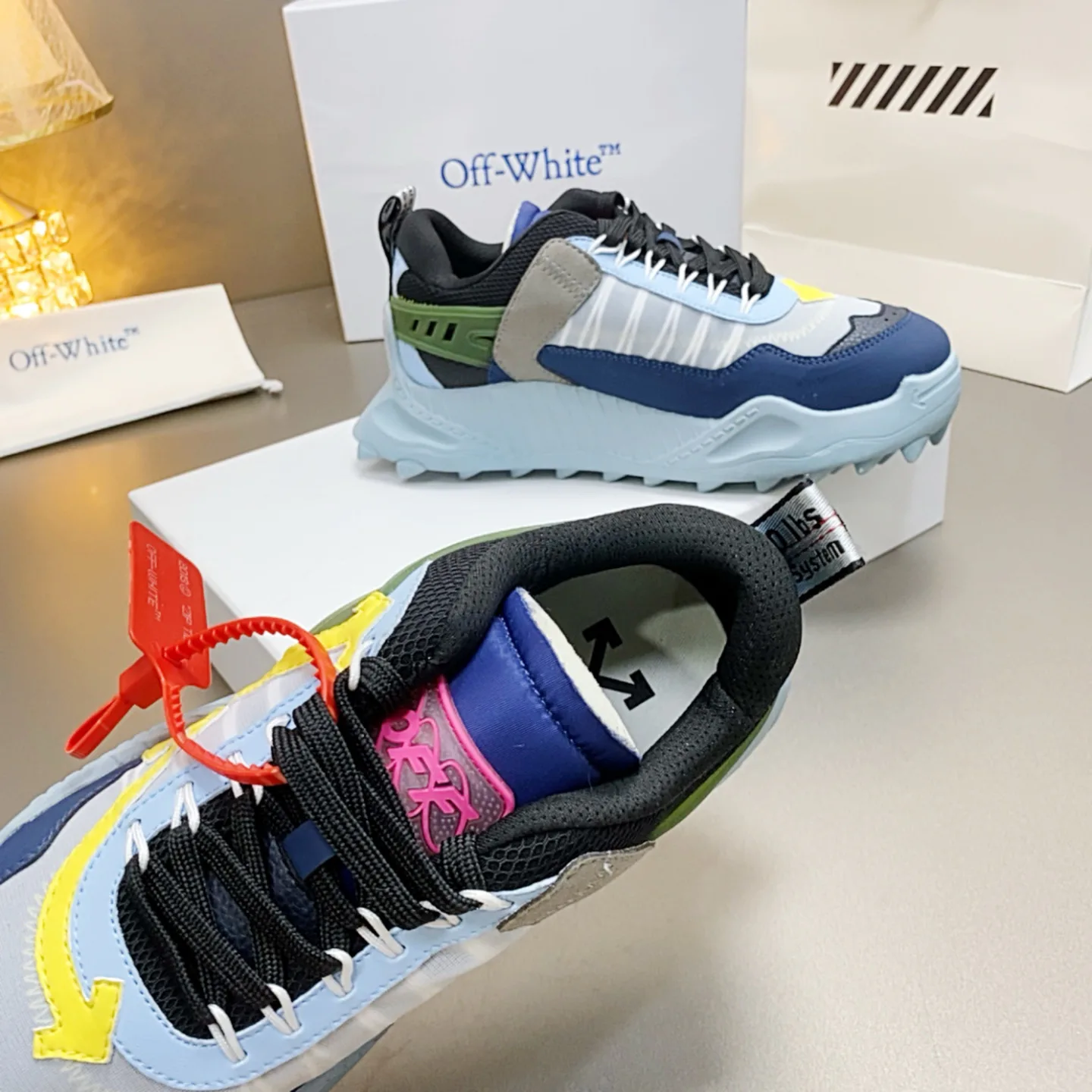 Women's Sneakers OFF-WHITE 17530542