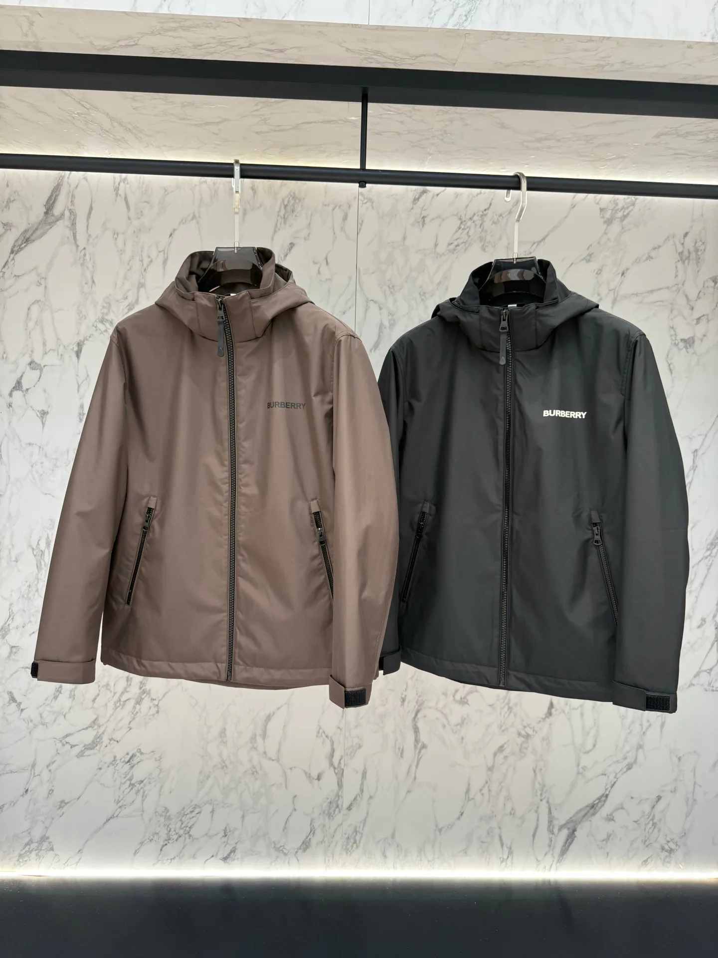 Women's Jackets And Down Jackets BURBERRY 17944115