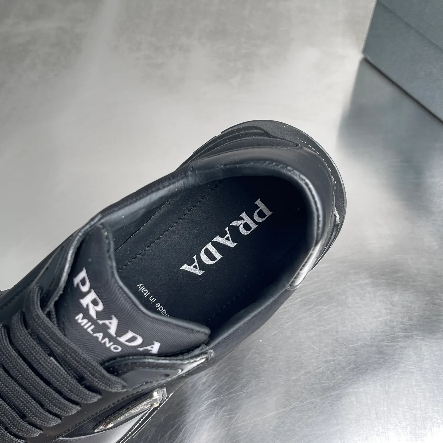 Men's Sneakers PRADA 18385659