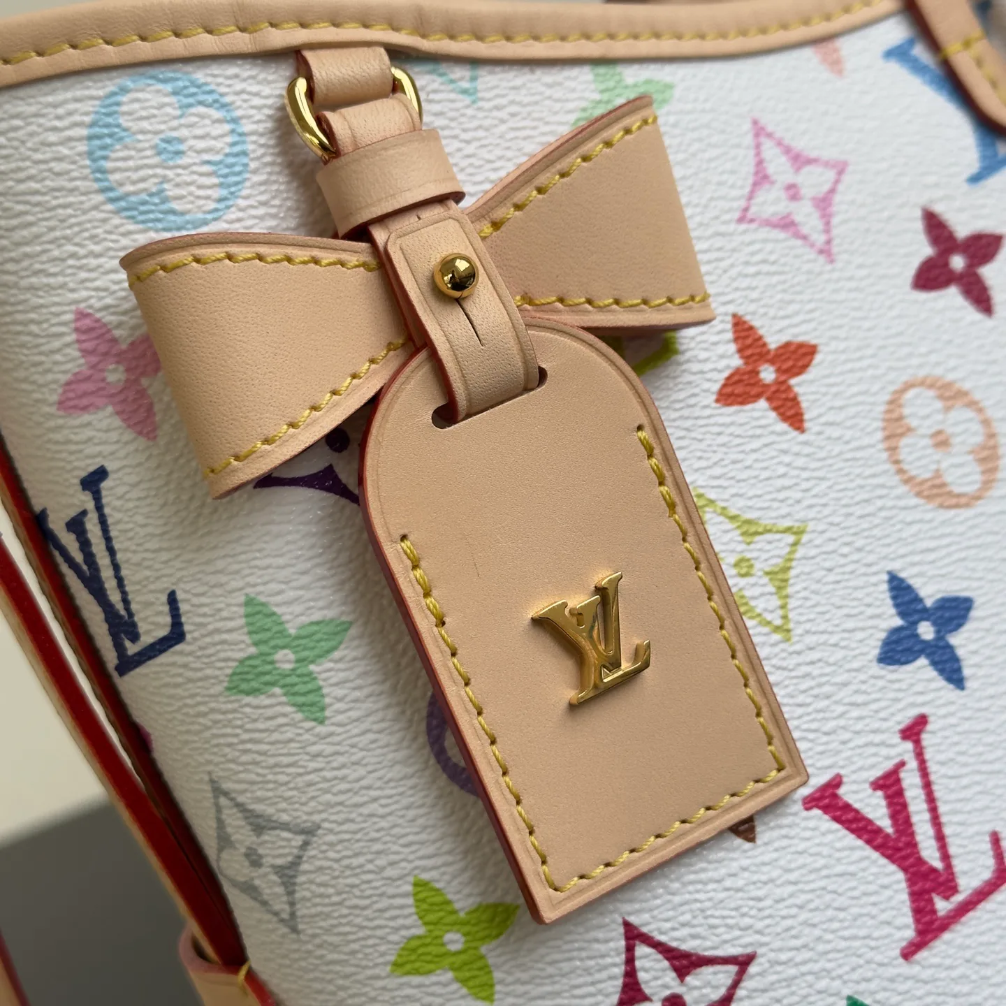 Women's Classic Handbags LOUIS VUITTON 18376456