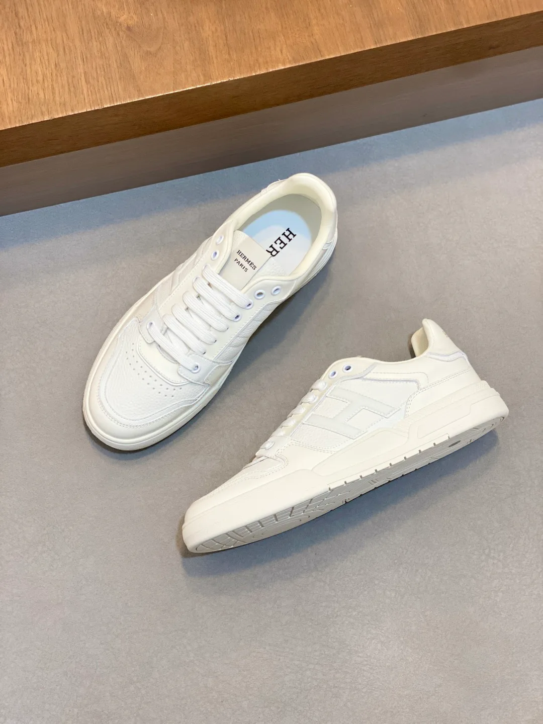 Men's Sneakers HERMES 18449145