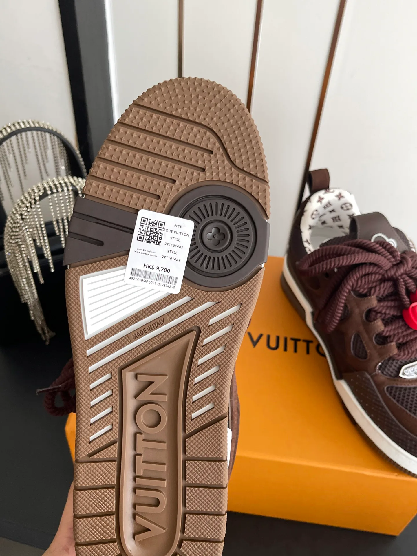 Women's Sneakers LOUIS VUITTON 17554387