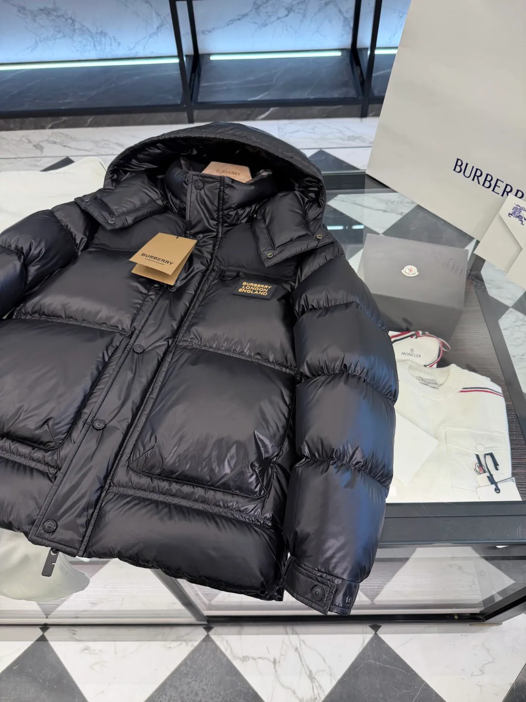 Women's Jackets And Down Jackets BURBERRY 17876507