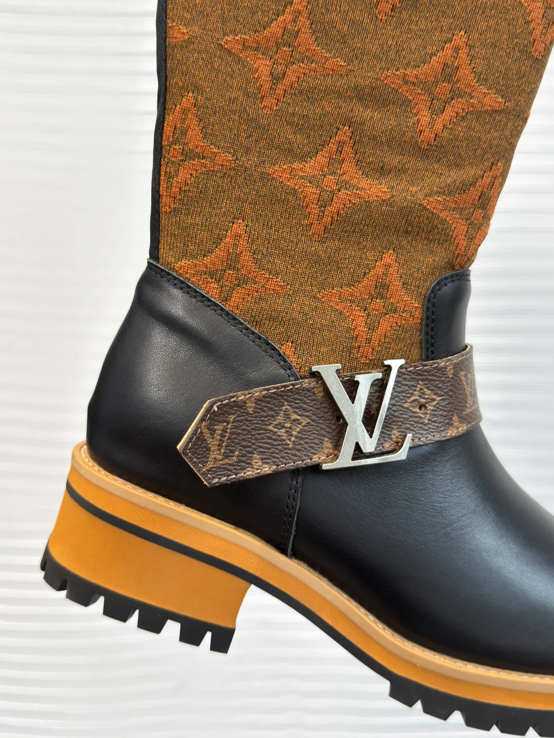 Women's Boots LOUIS VUITTON 18252050