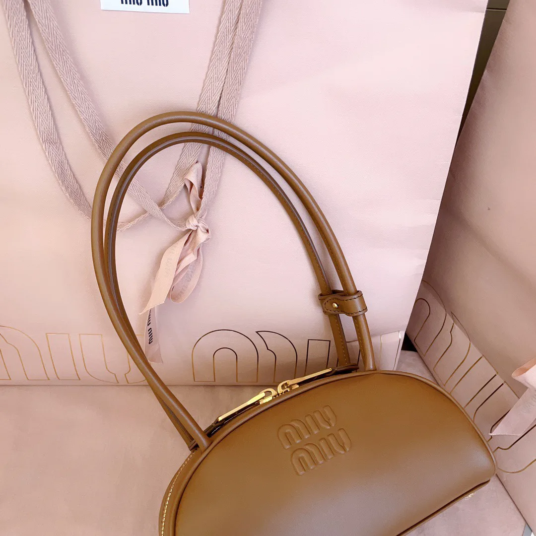 Классические Сумки Женские Miu Miu 18598421