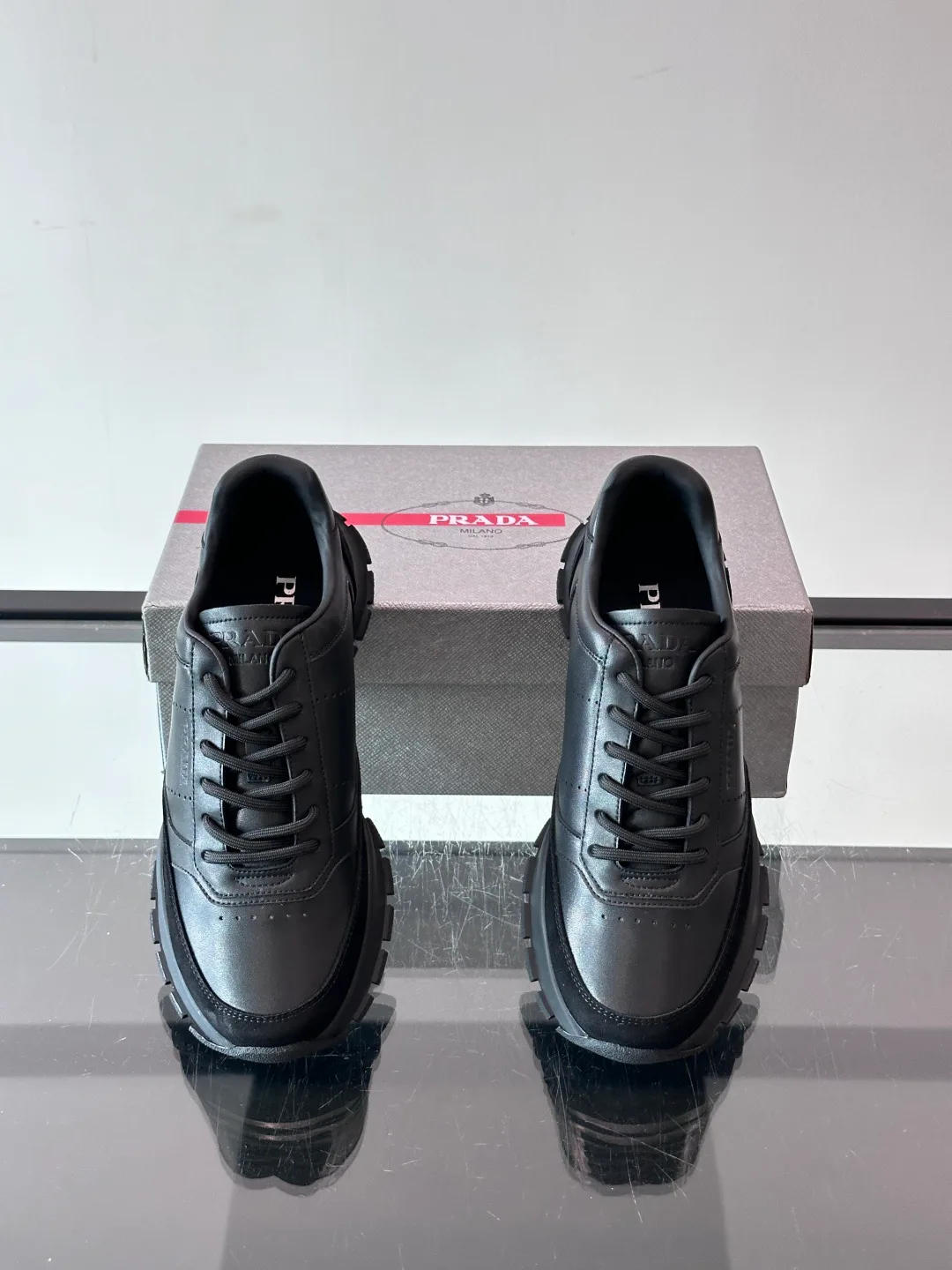 Men's Sneakers PRADA 18449496
