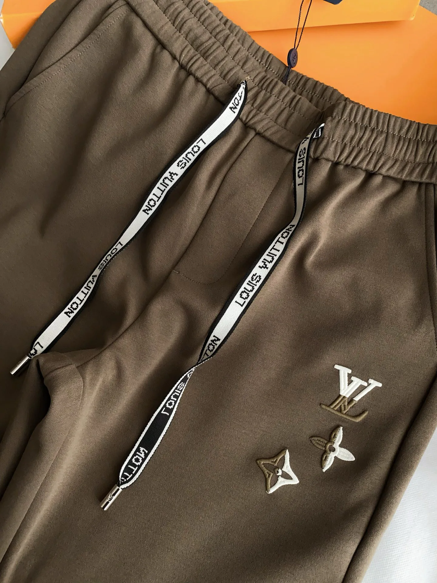 Men's Trousers LOUIS VUITTON 18469133
