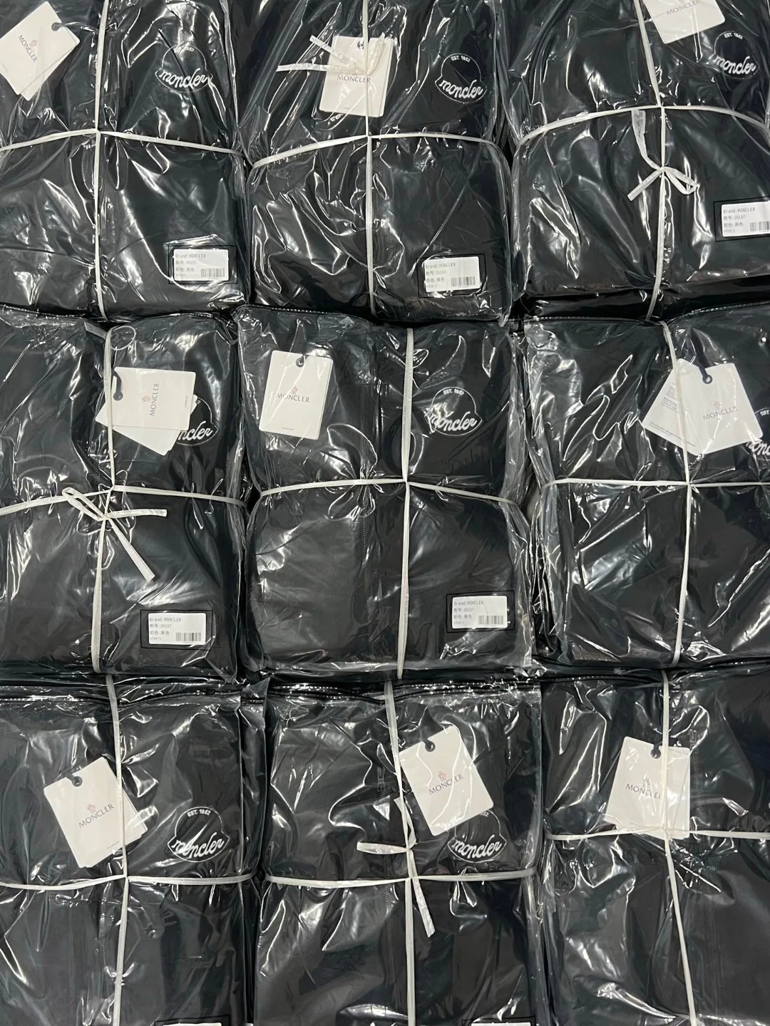 Men's Sweatshirts And Hoodies MONCLER 17571999
