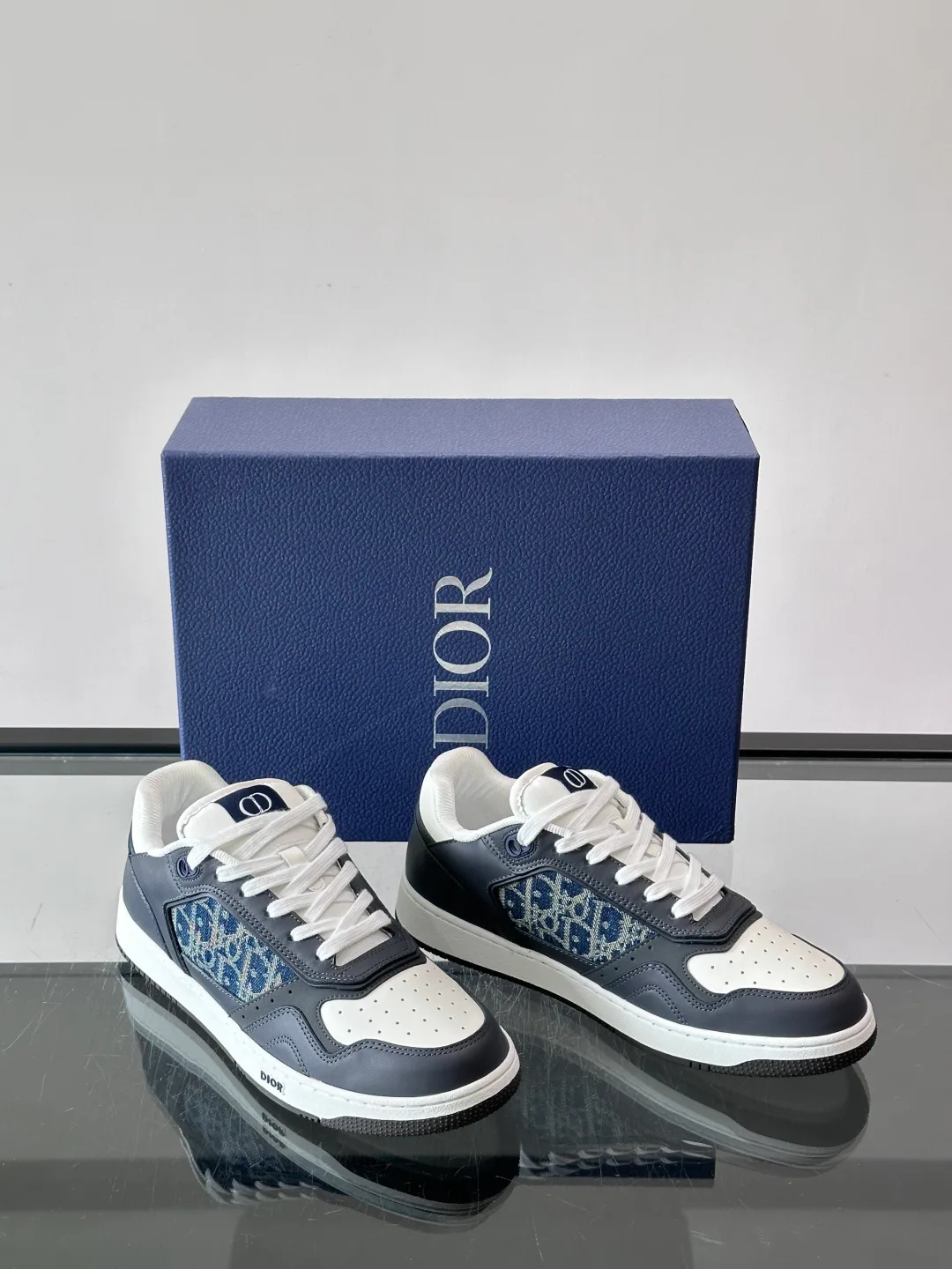 Women's Sneakers CHRISTIAN DIOR 18055072