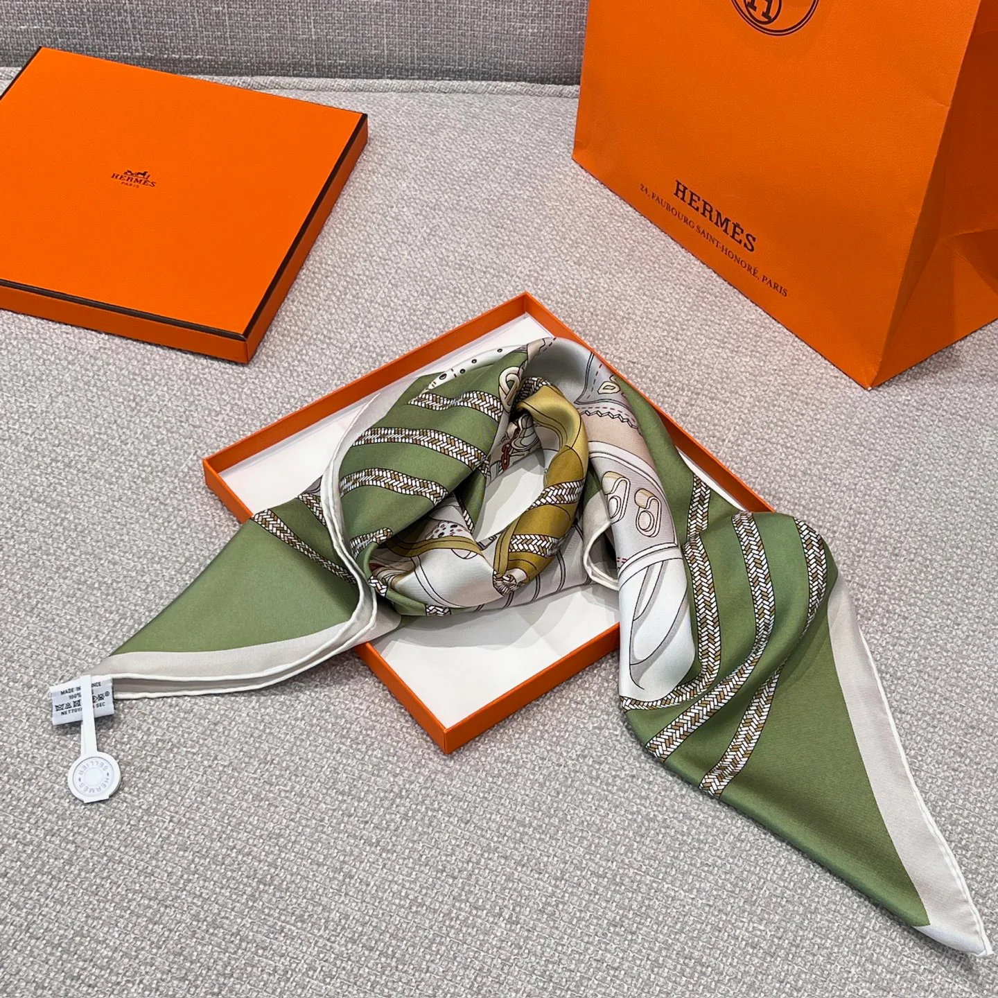 Silk Scarves HERMES 17991427