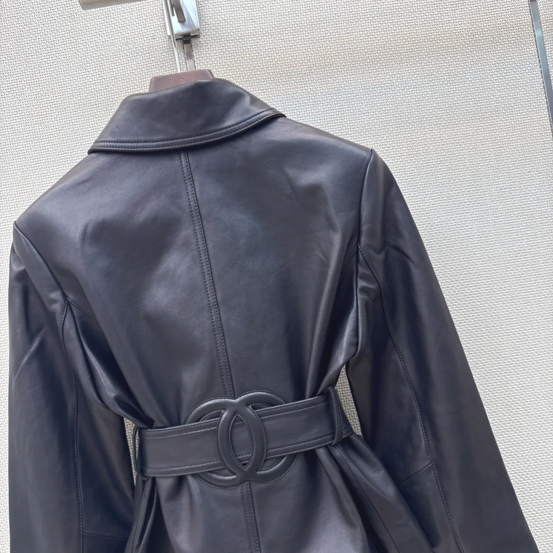 Women's Leather Jackets And Sheepskin Coats CHANEL 18093697