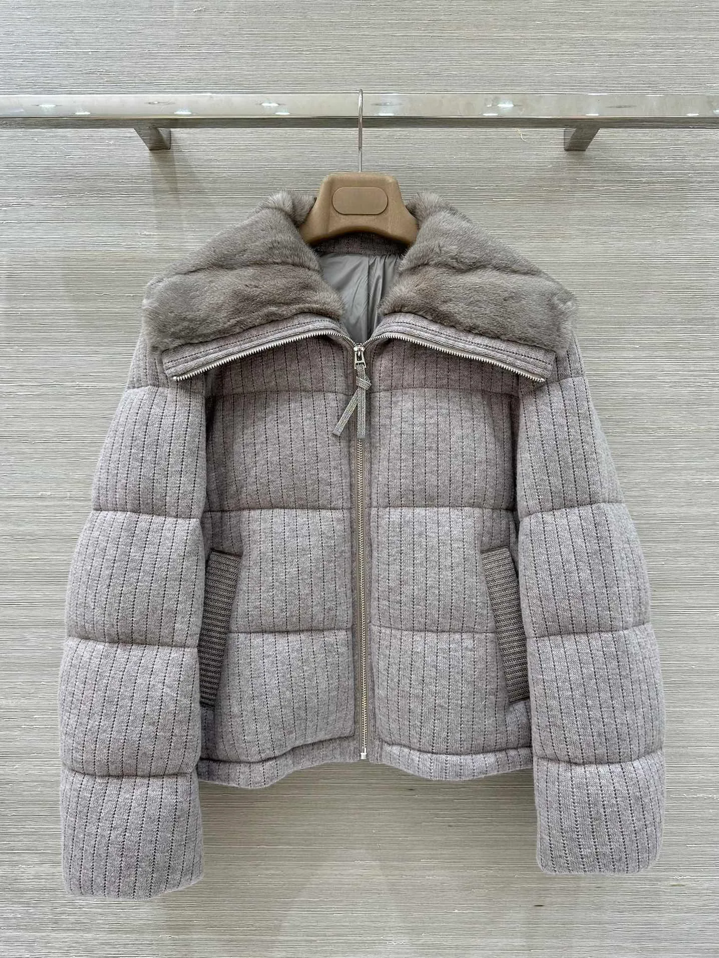 Women's Jackets And Down Jackets LORO PIANA 18115062