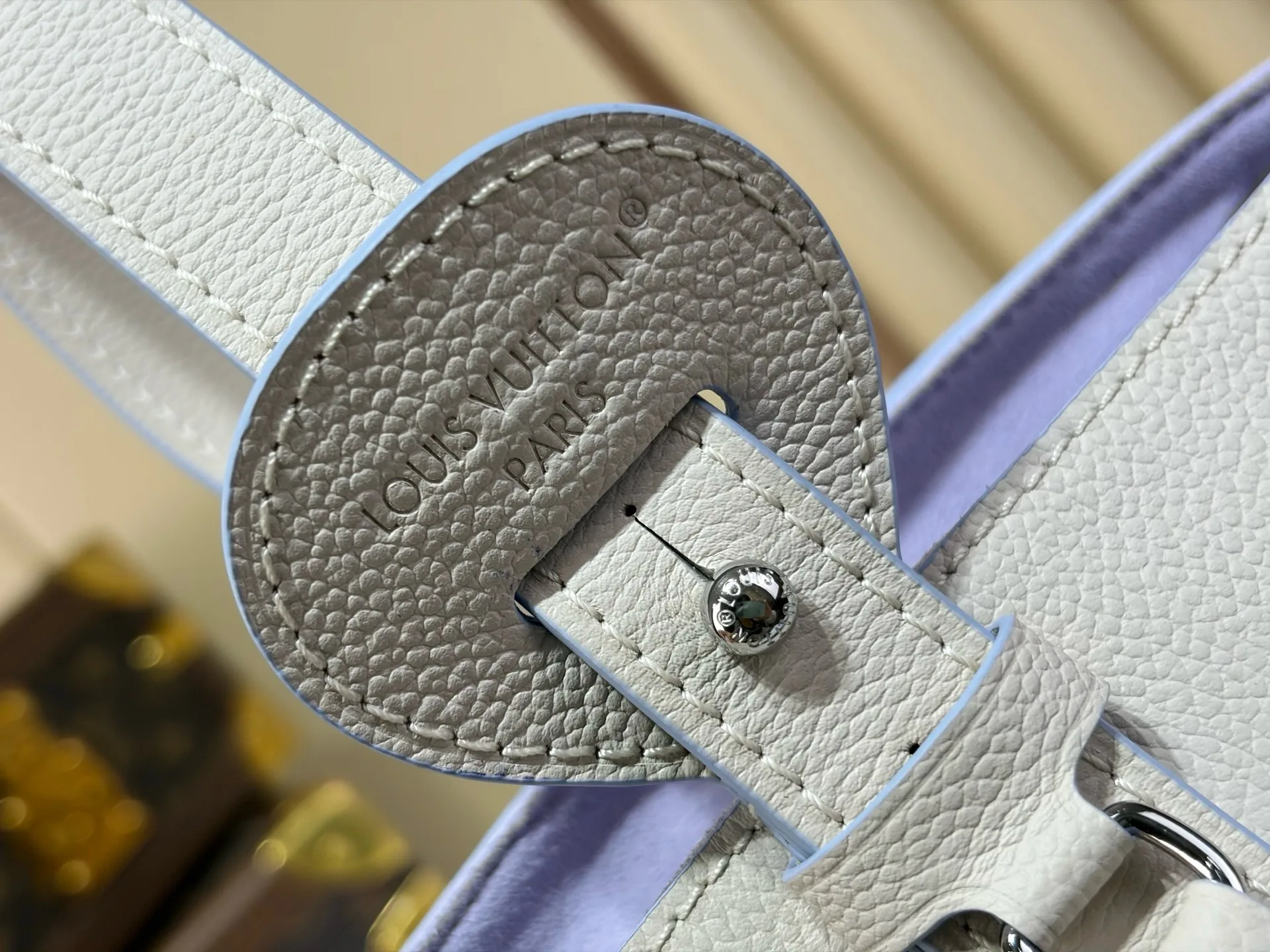 Women's Classic Handbags LOUIS VUITTON 17499362