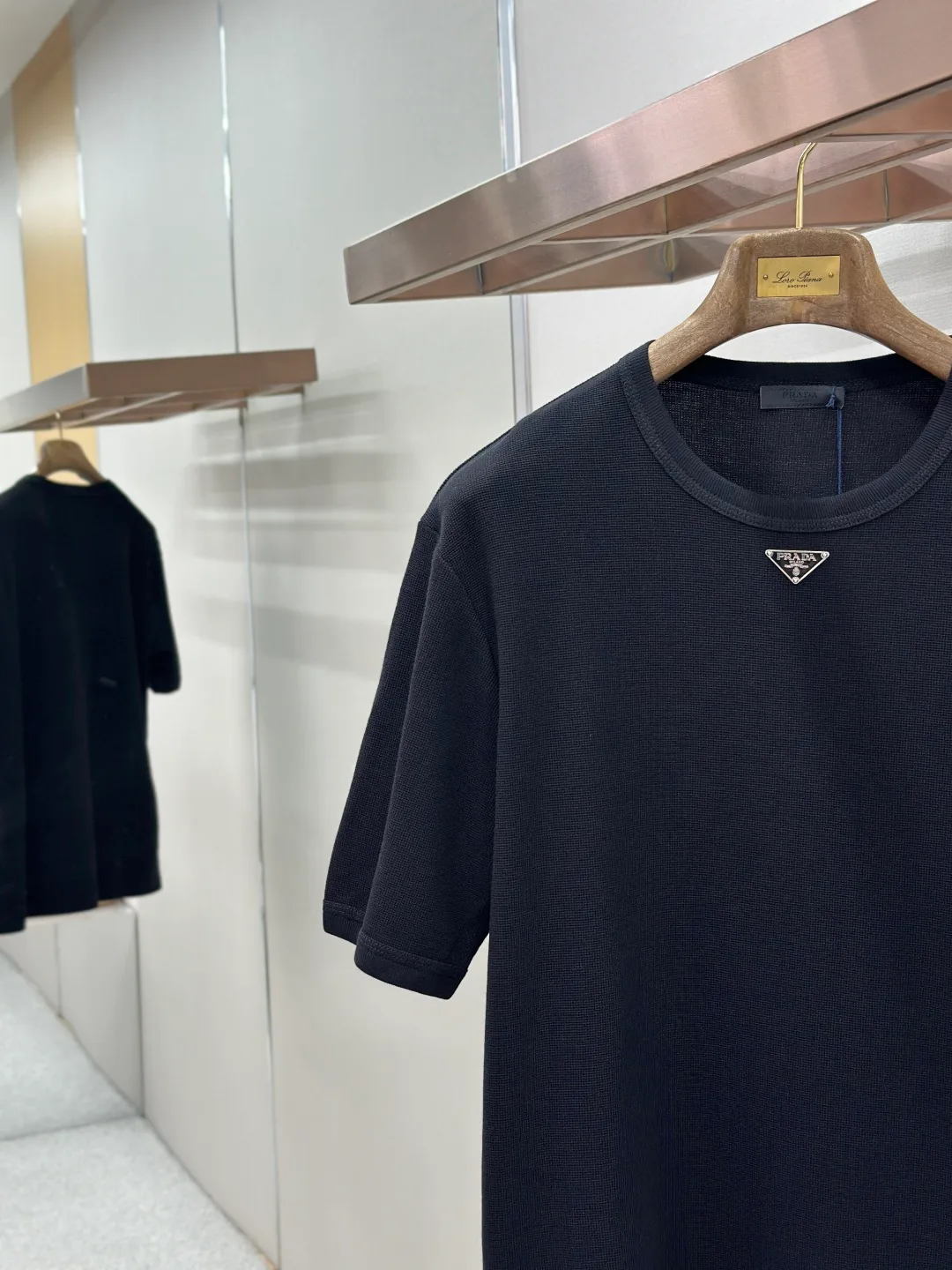 Women's T-Shirts PRADA 18191102