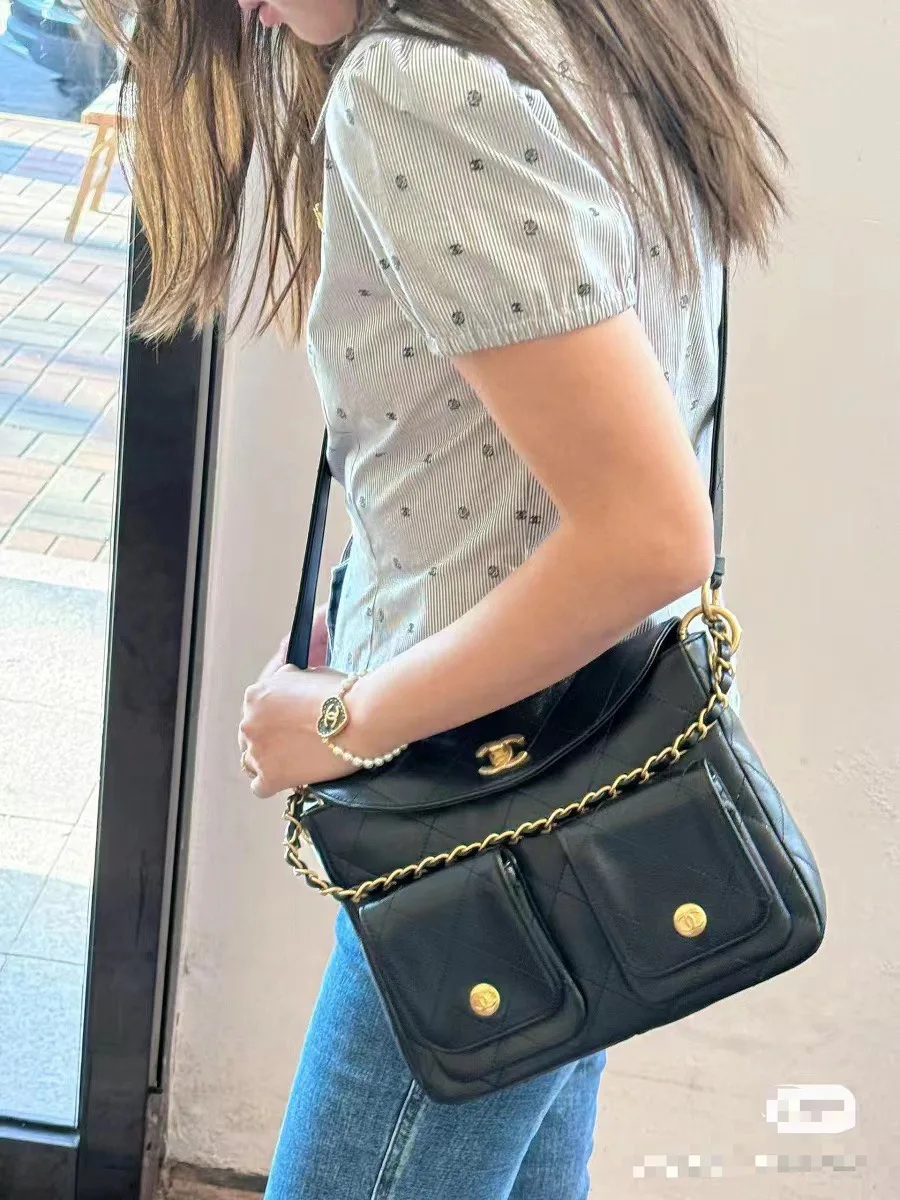 Women's Classic Handbags CHANEL 18065970