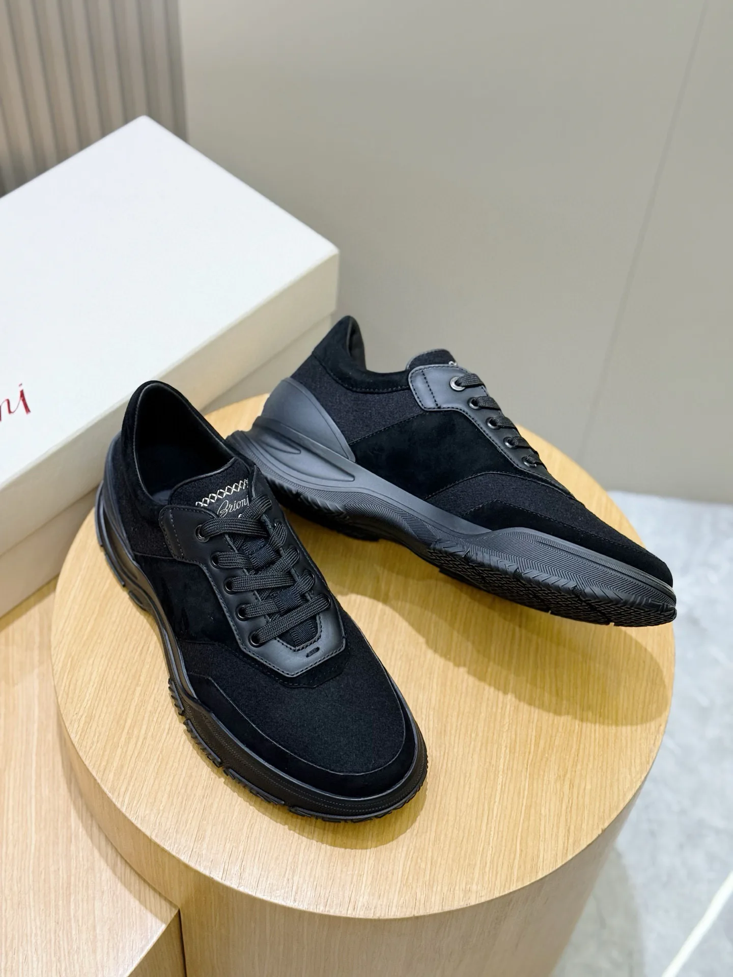 Кроссовки Мужские Brioni 18679703