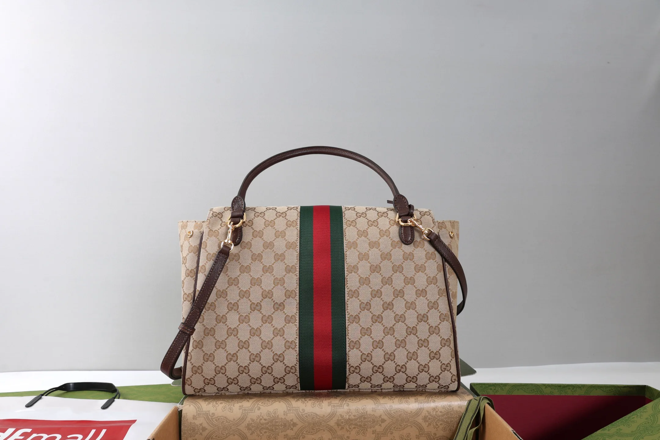 Women's Classic Handbags GUCCI 17882905