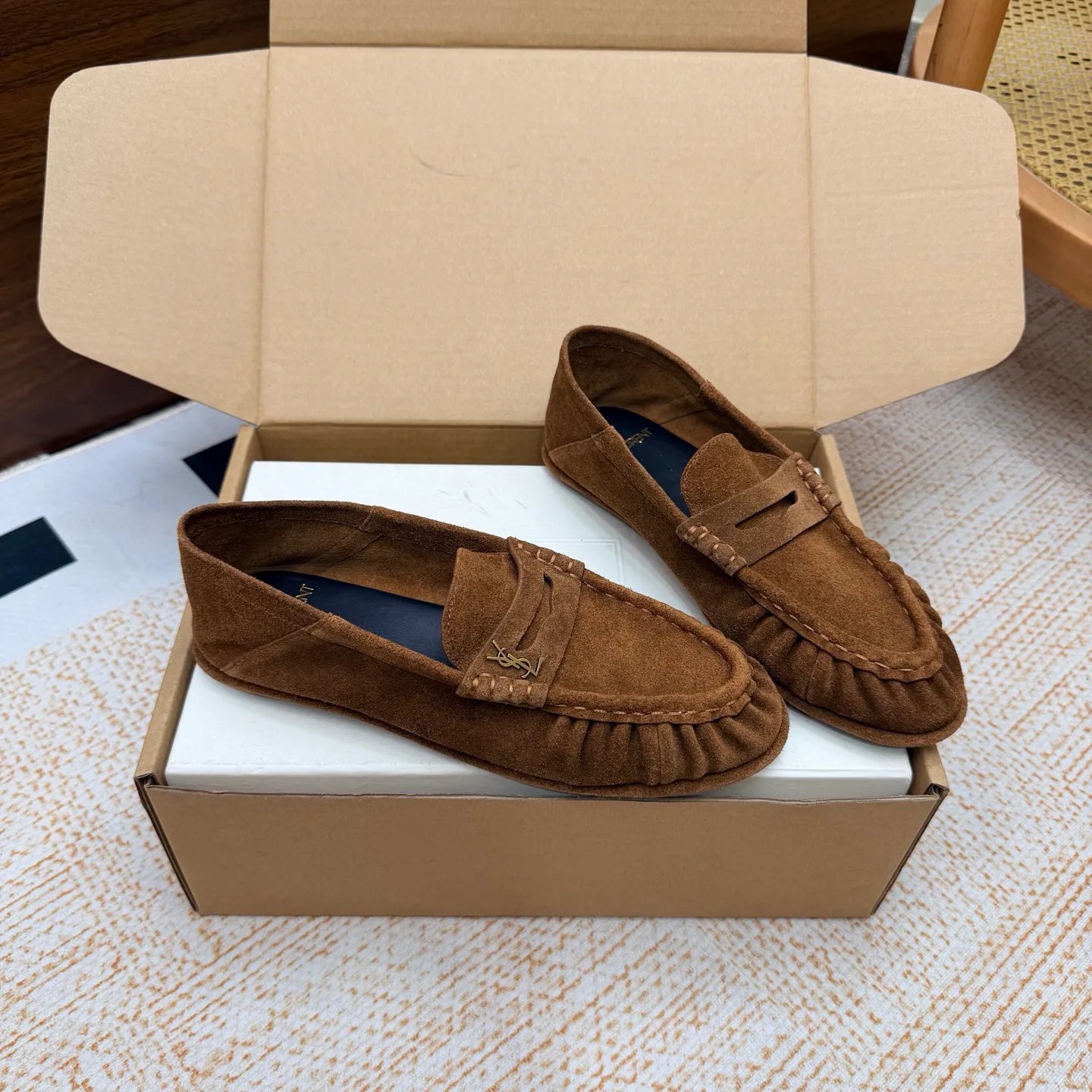 Women's Loafers And Moccasins SAINT LAURENT 18104178