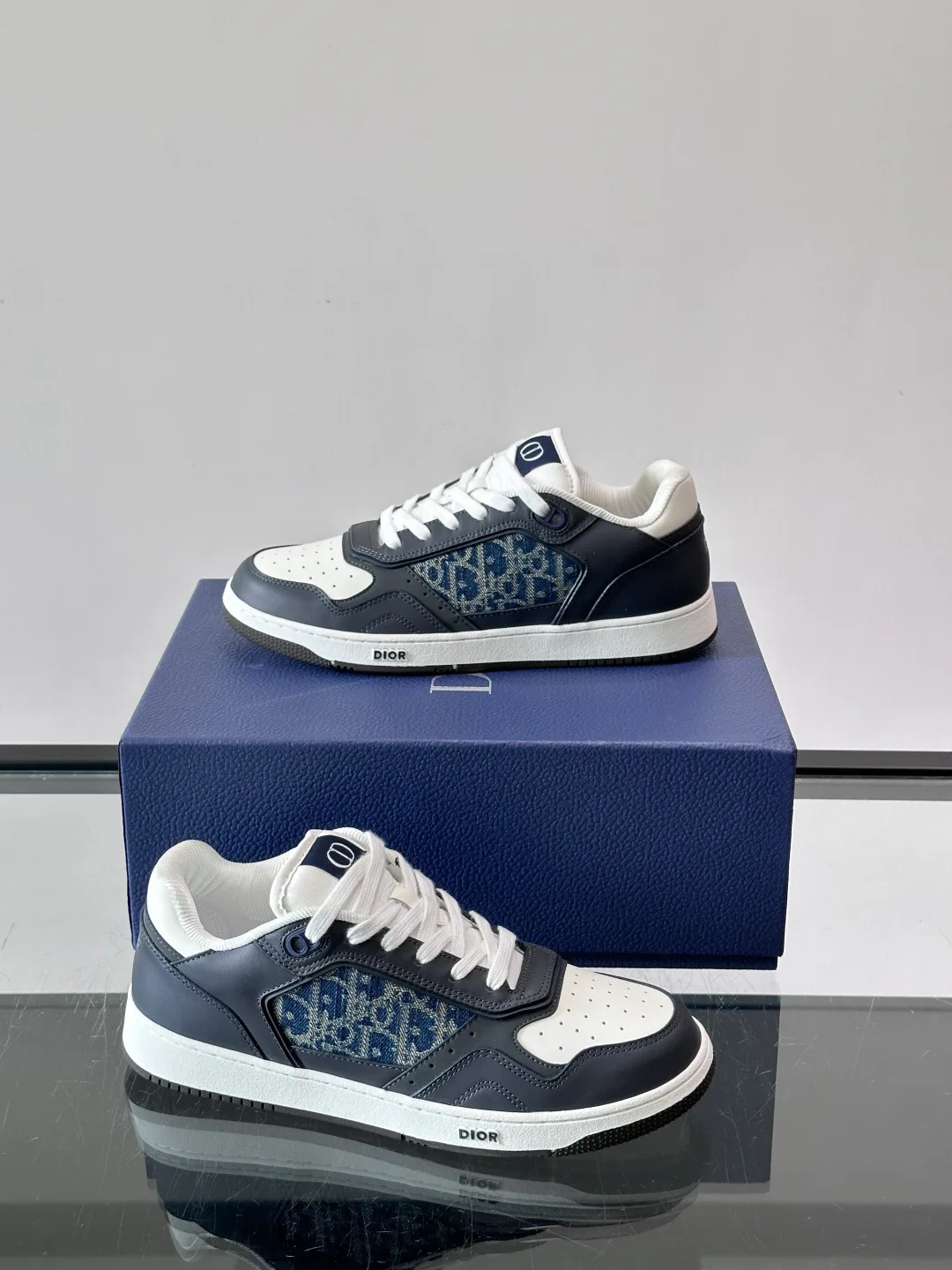 Women's Sneakers CHRISTIAN DIOR 18055072
