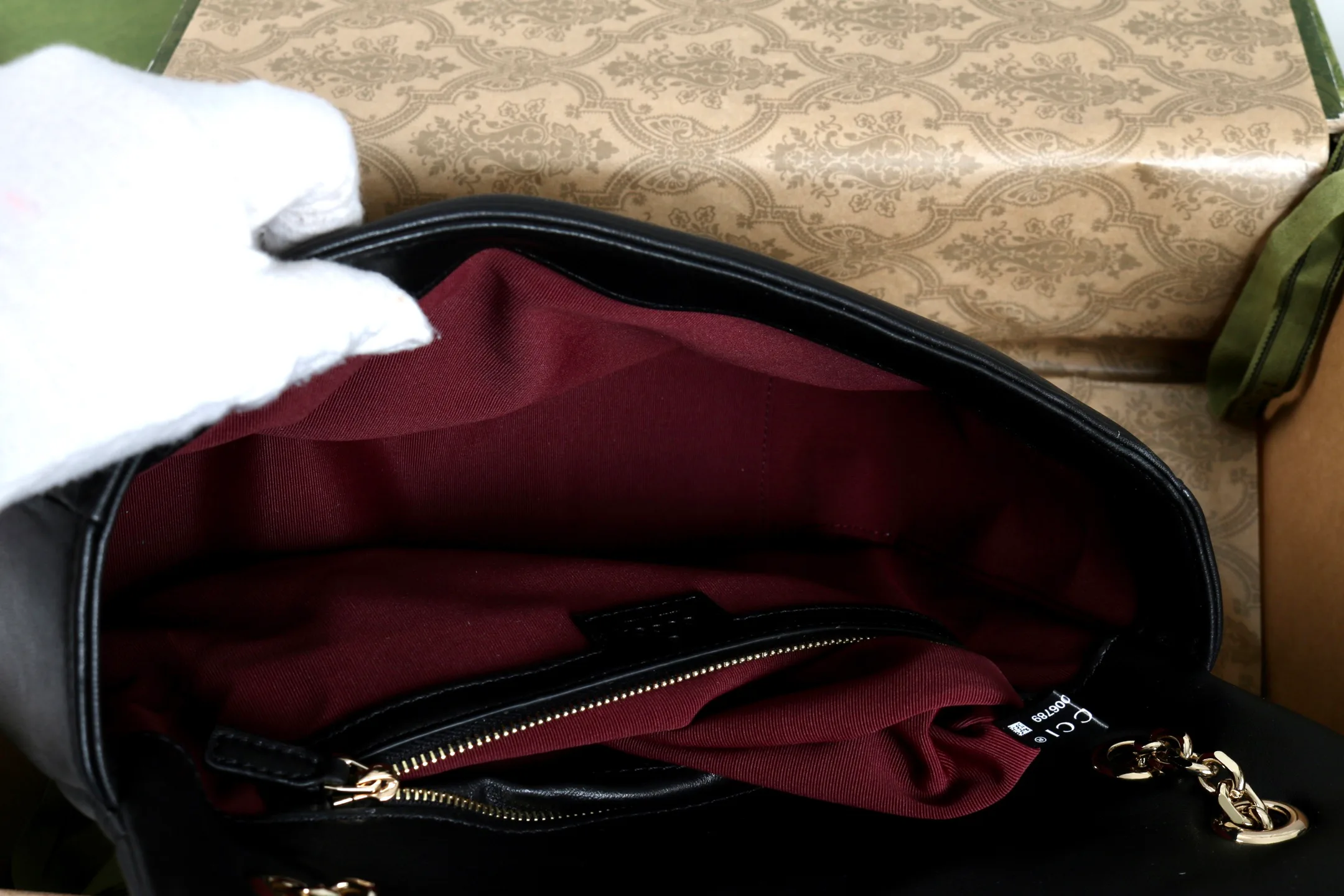 Women's Classic Handbags GUCCI 18223246