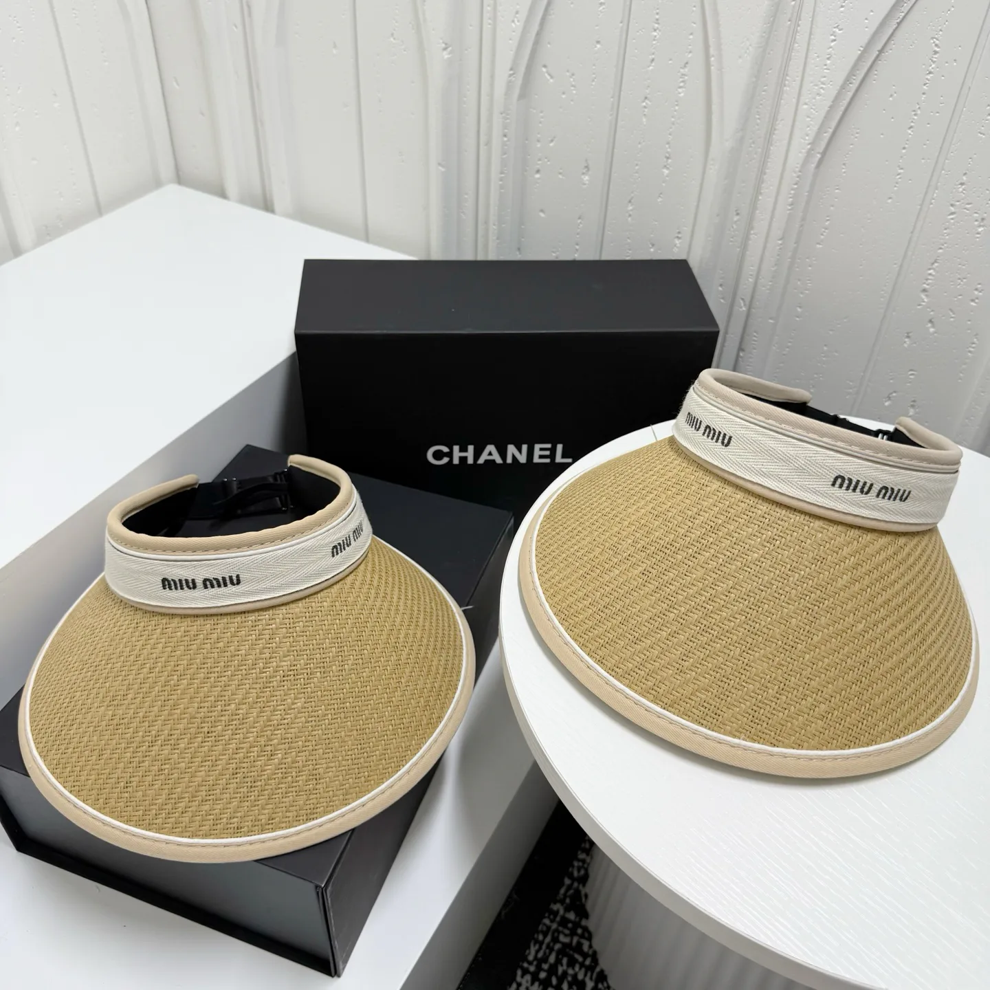 Hats MIU MIU 17498330