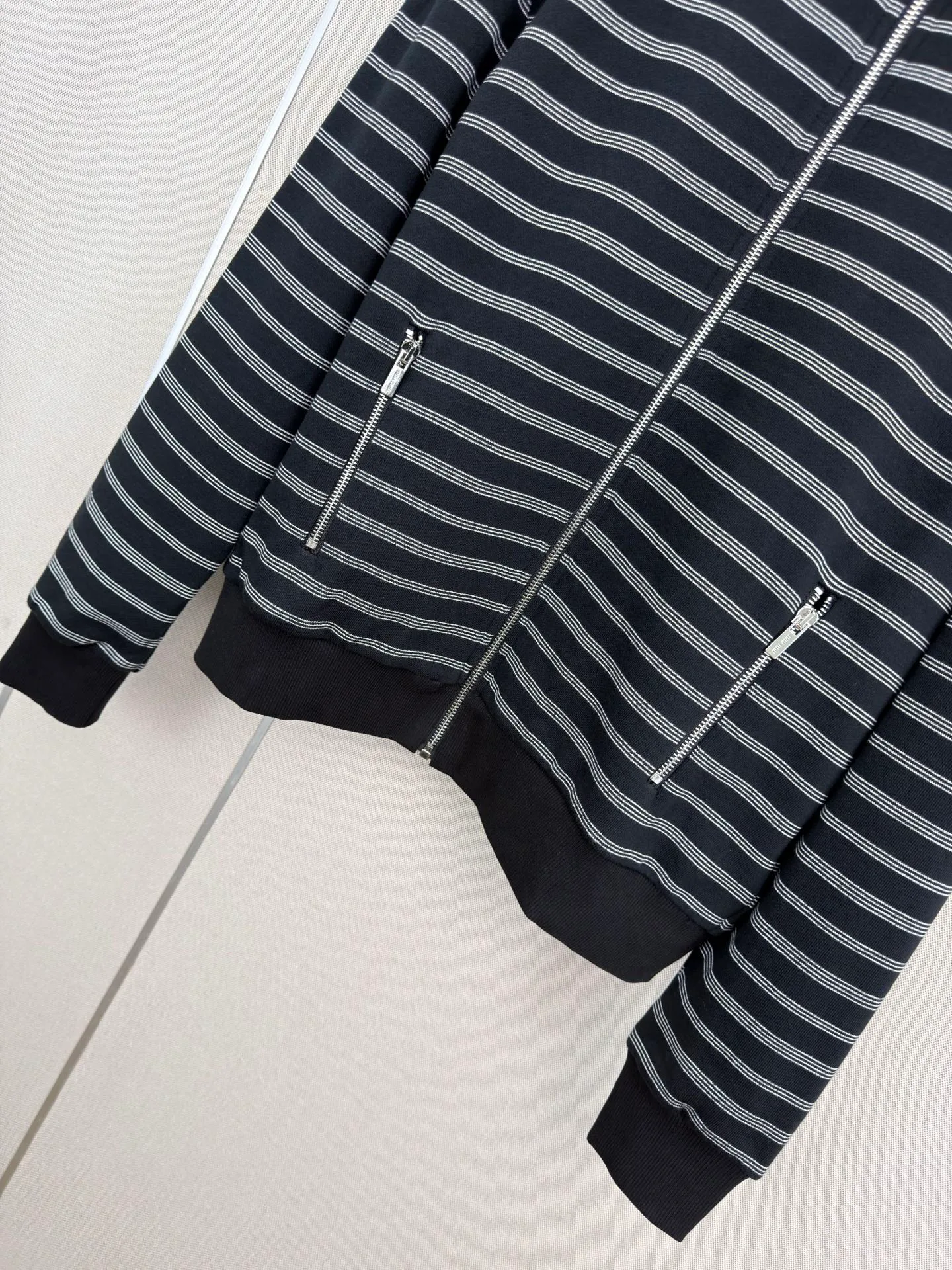 Women's Jackets And Down Jackets MIU MIU 18245772