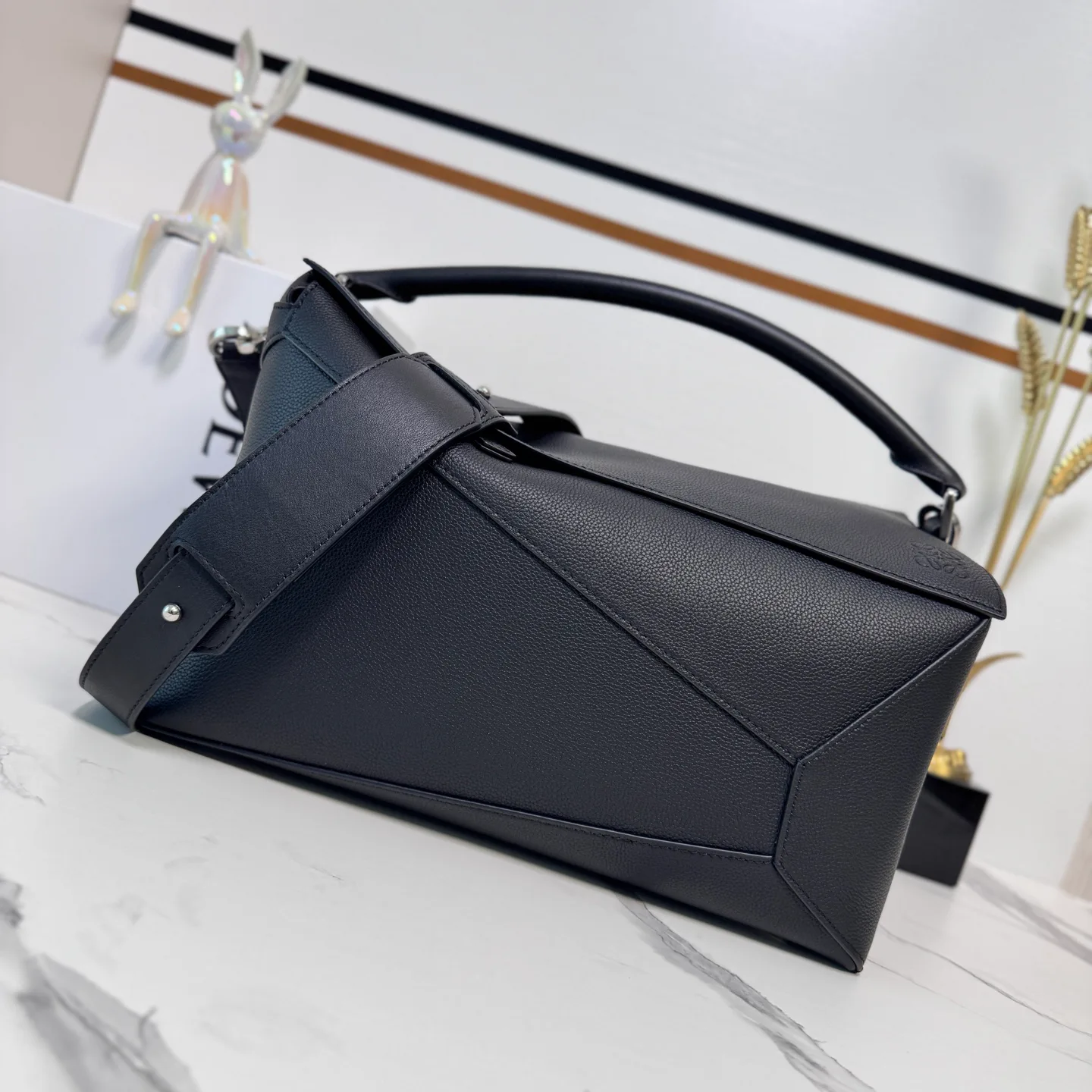 Women's Classic Handbags LOEWE 18030346