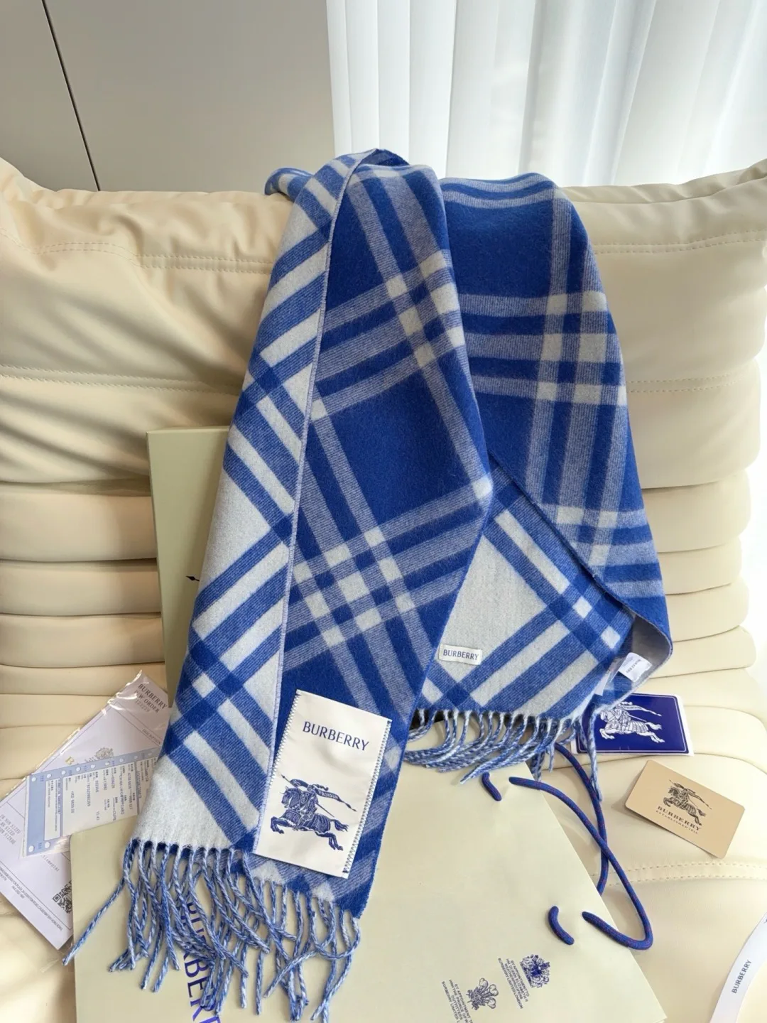 Scarves BURBERRY 17911094