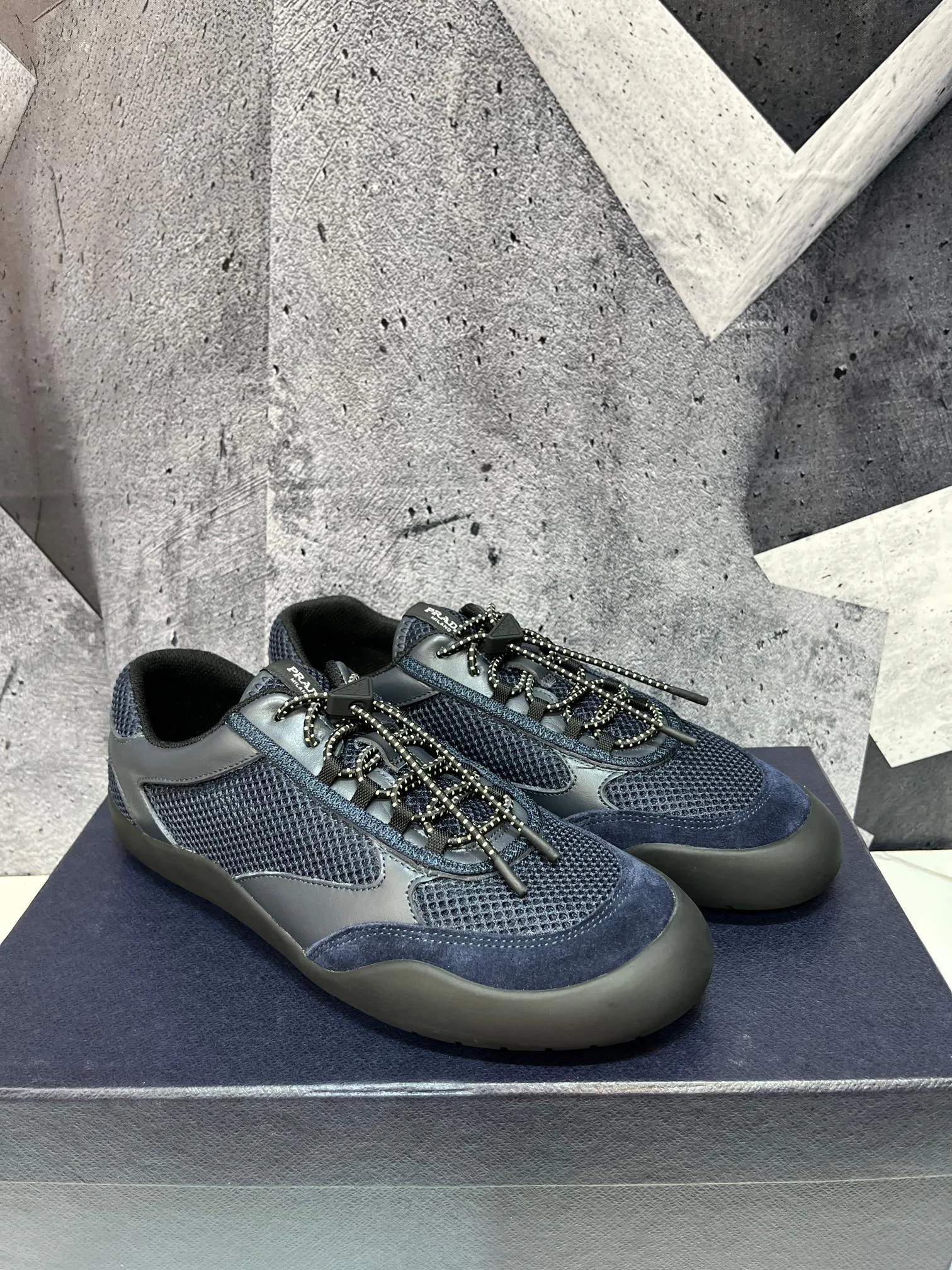 Men's Sneakers PRADA 17955459