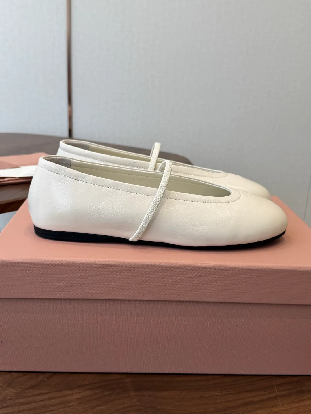 Women's Ballet Flats MIU MIU 17535452