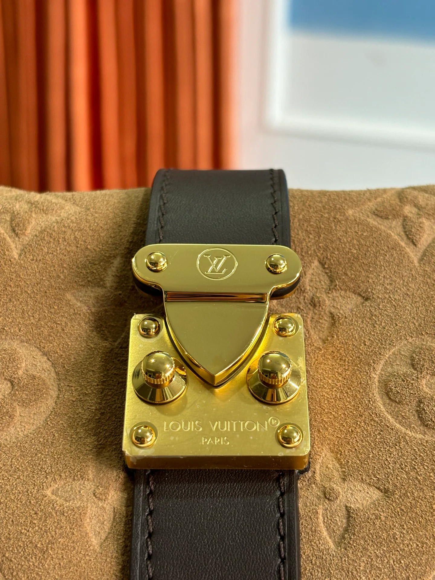 Women's Classic Handbags LOUIS VUITTON 17942372