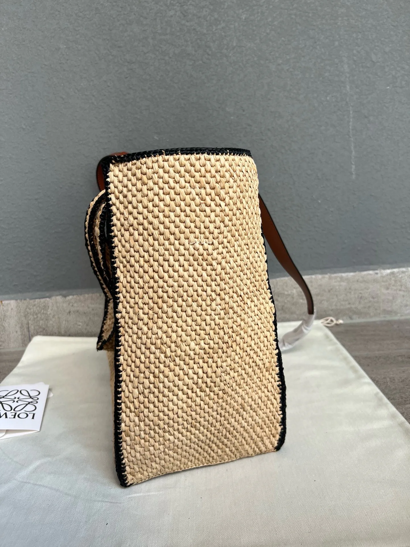 Women's Classic Handbags LOEWE 17673876