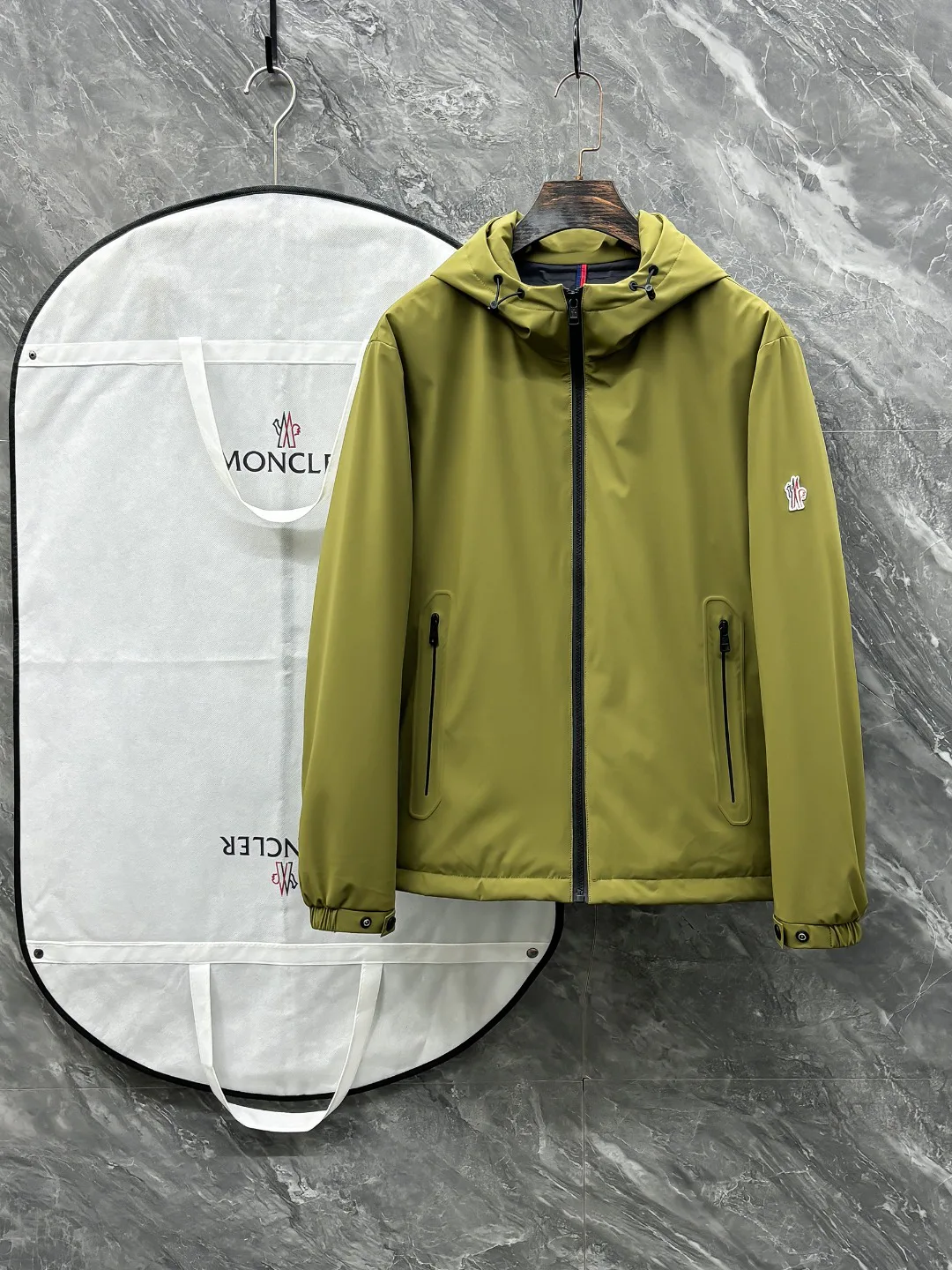 Men's Jackets And Down Jackets MONCLER 16994604