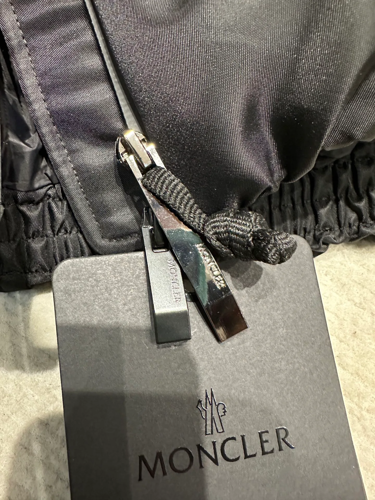 Куртки И Пуховики Женские Moncler 18609664