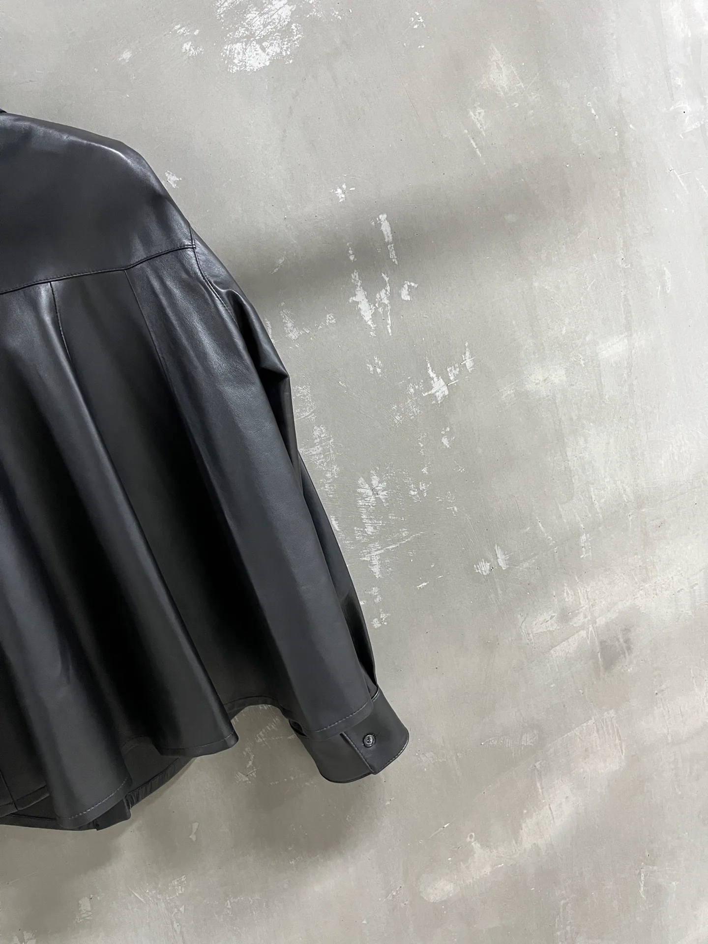 Women's Leather Jackets And Sheepskin Coats LOEWE 18172887