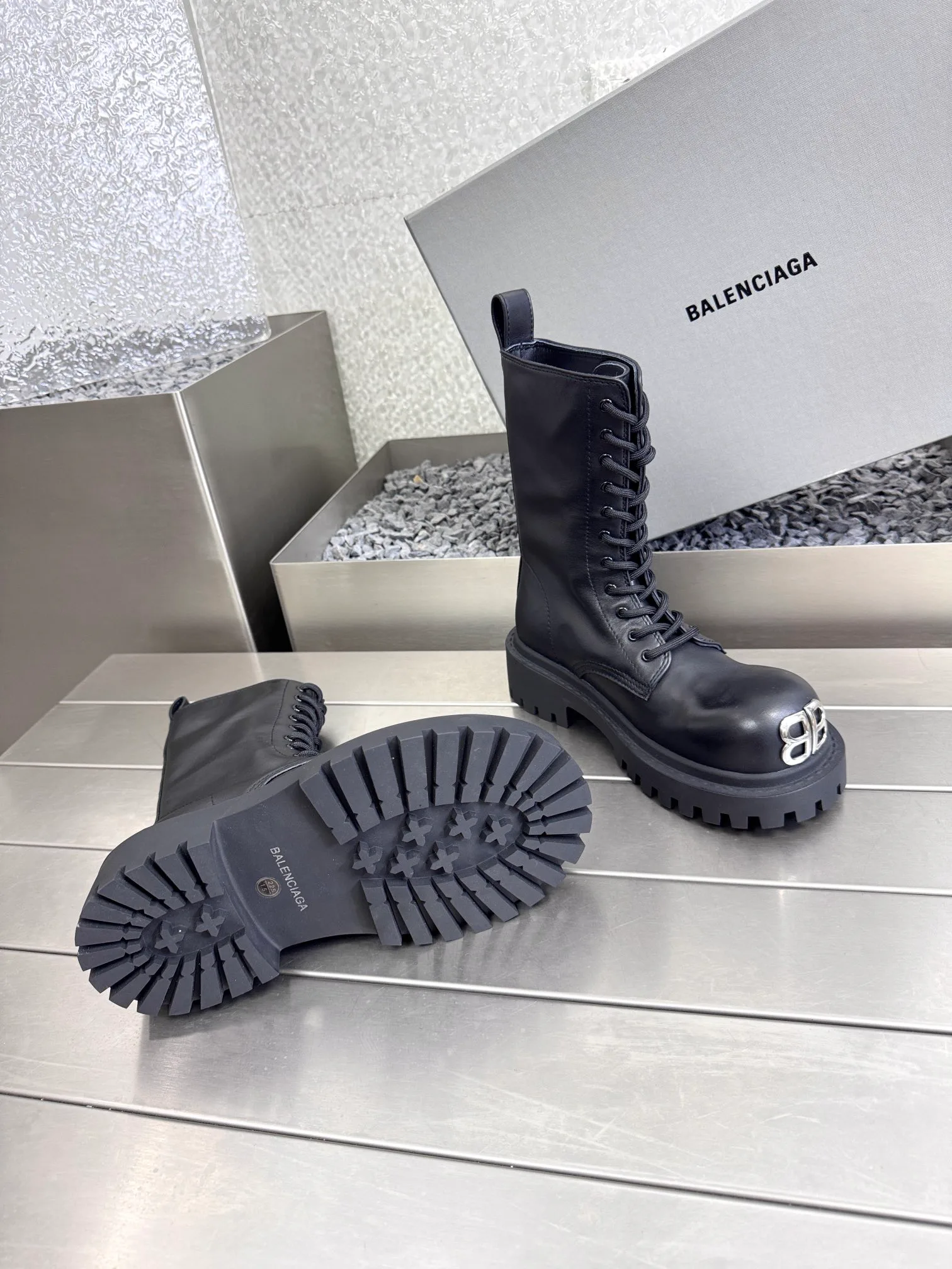 Women's Ankle Boots BALENCIAGA 17912875