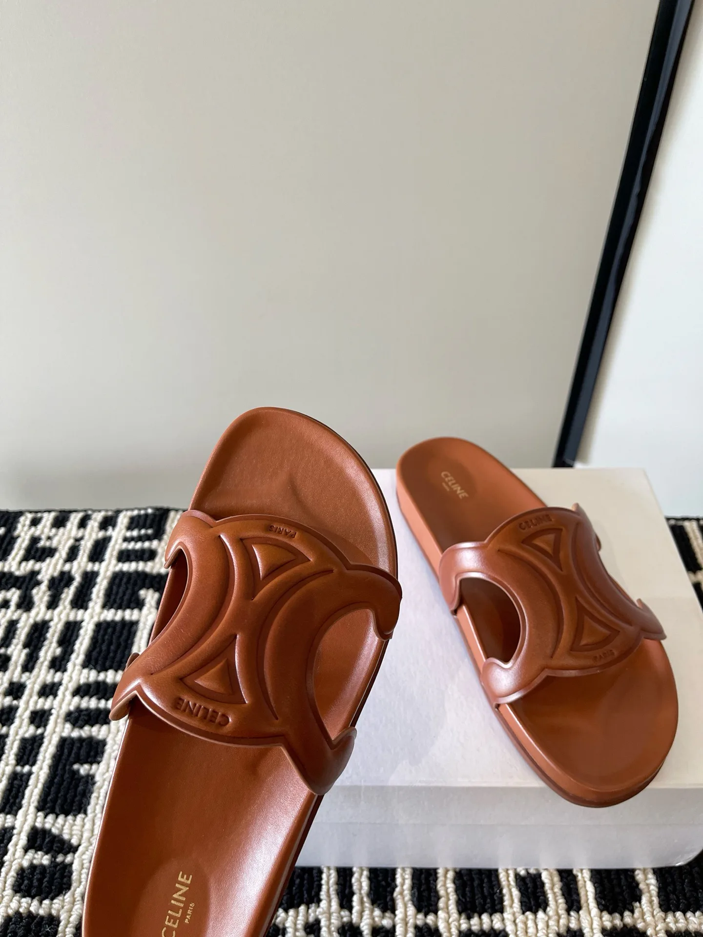 Women's Flip-Flops CELINE 17580712