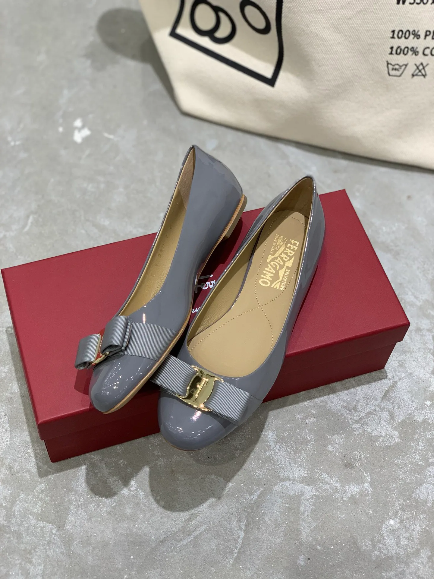 Women's Ballet Flats SALVATORE FERRAGAMO 18340640
