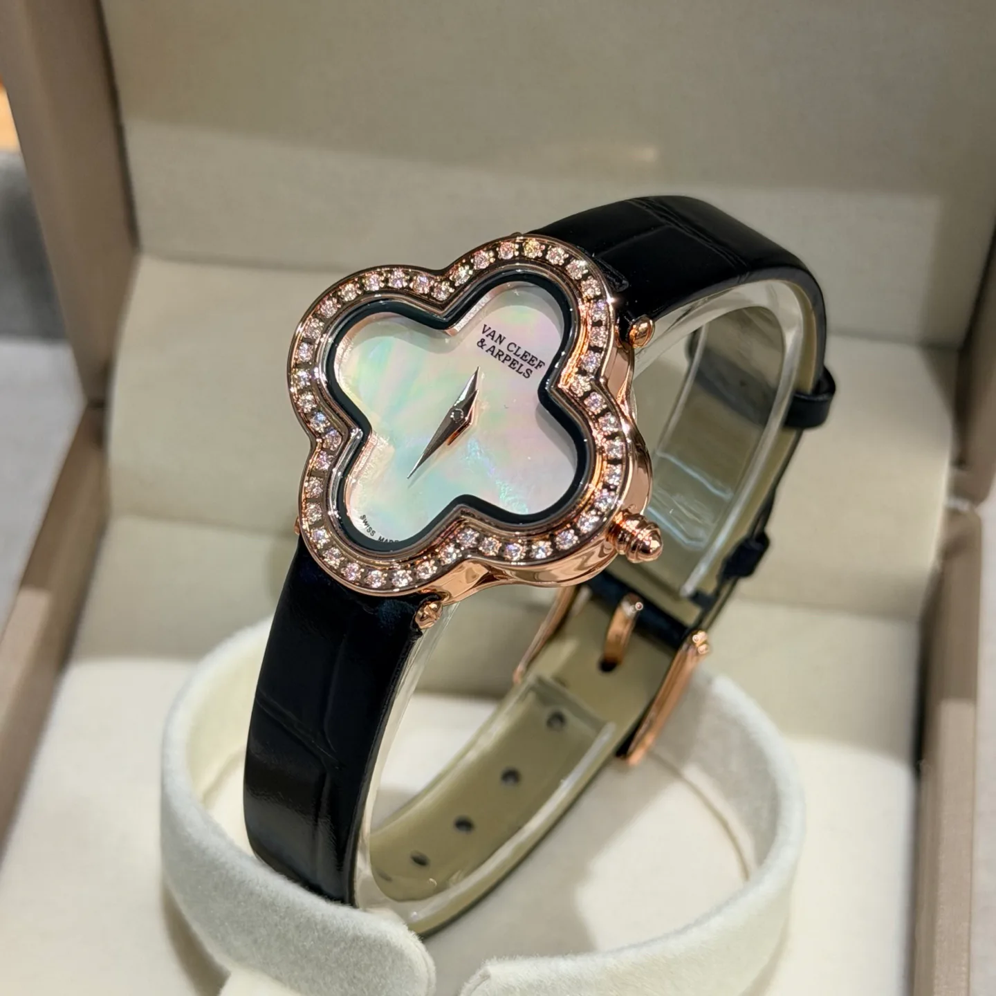 Women's Watches VAN CLEEF & ARPELS 18362059