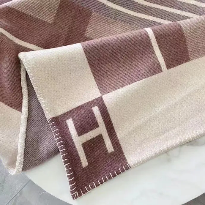 Textiles HERMES 18002665