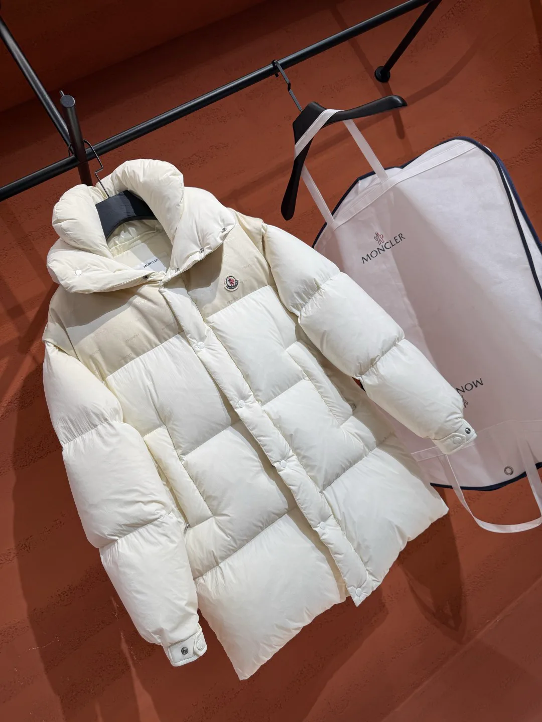 Men's Jackets And Down Jackets MONCLER 18487542